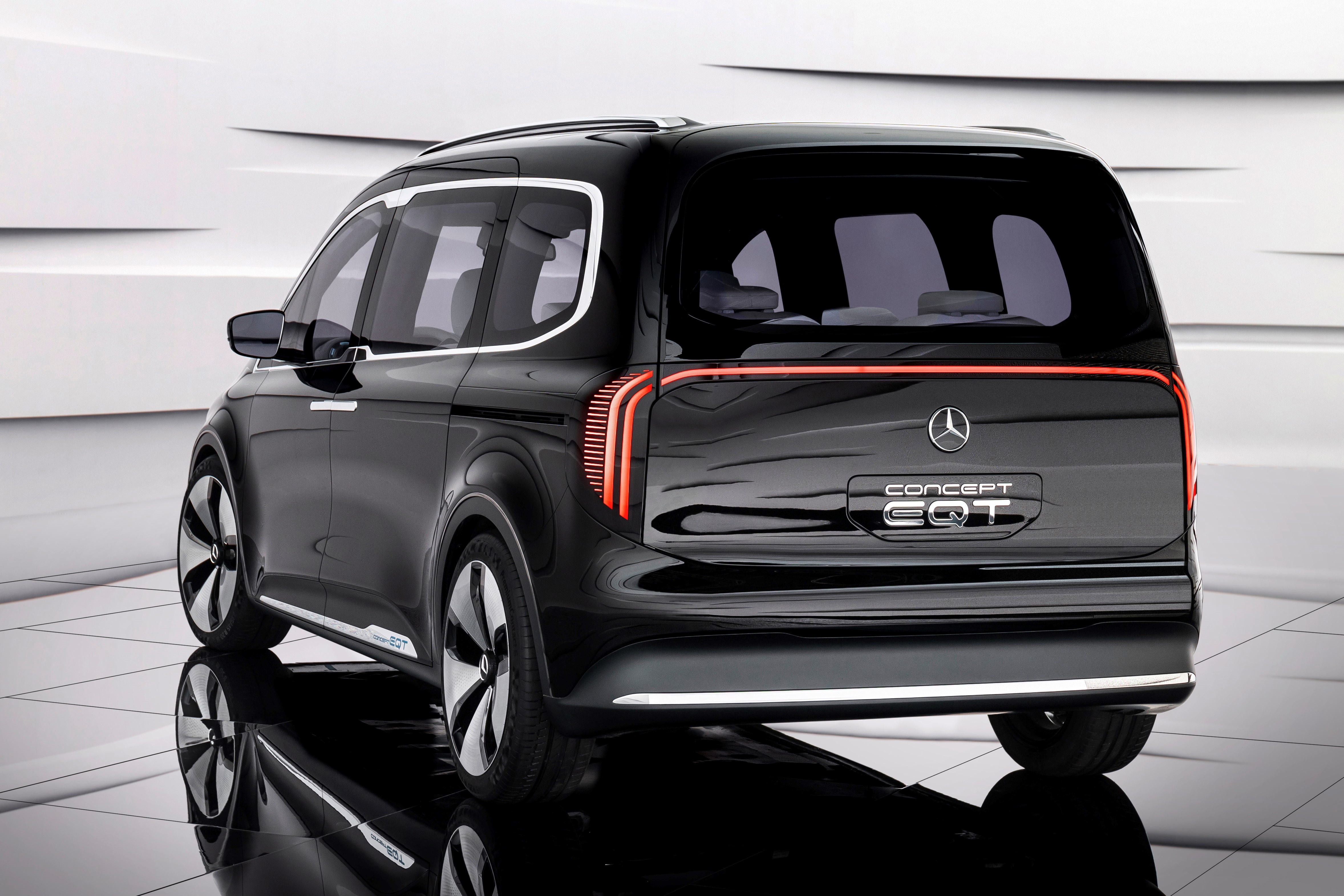 MPV dien hang sang anh 4