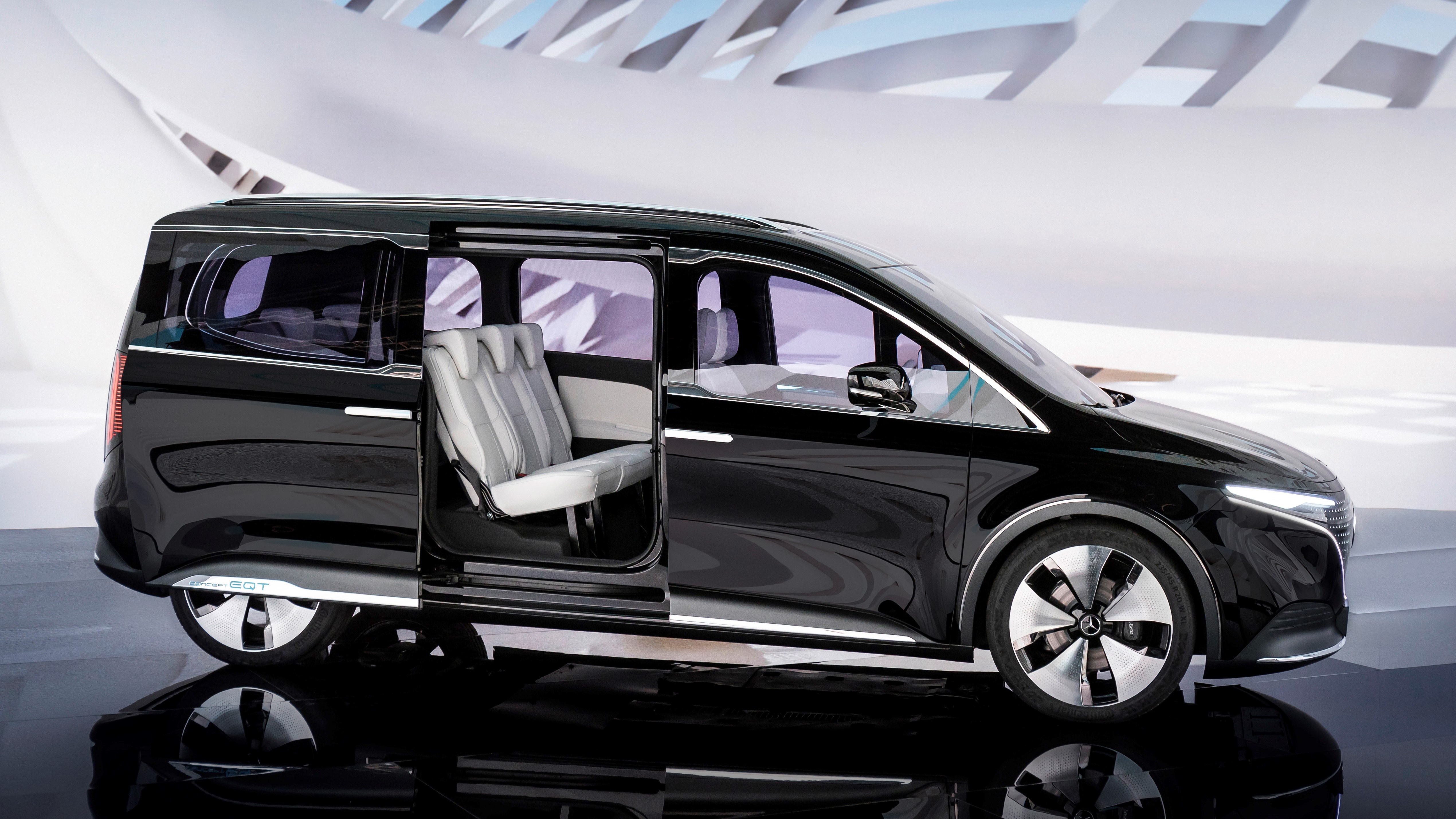 MPV dien hang sang anh 3