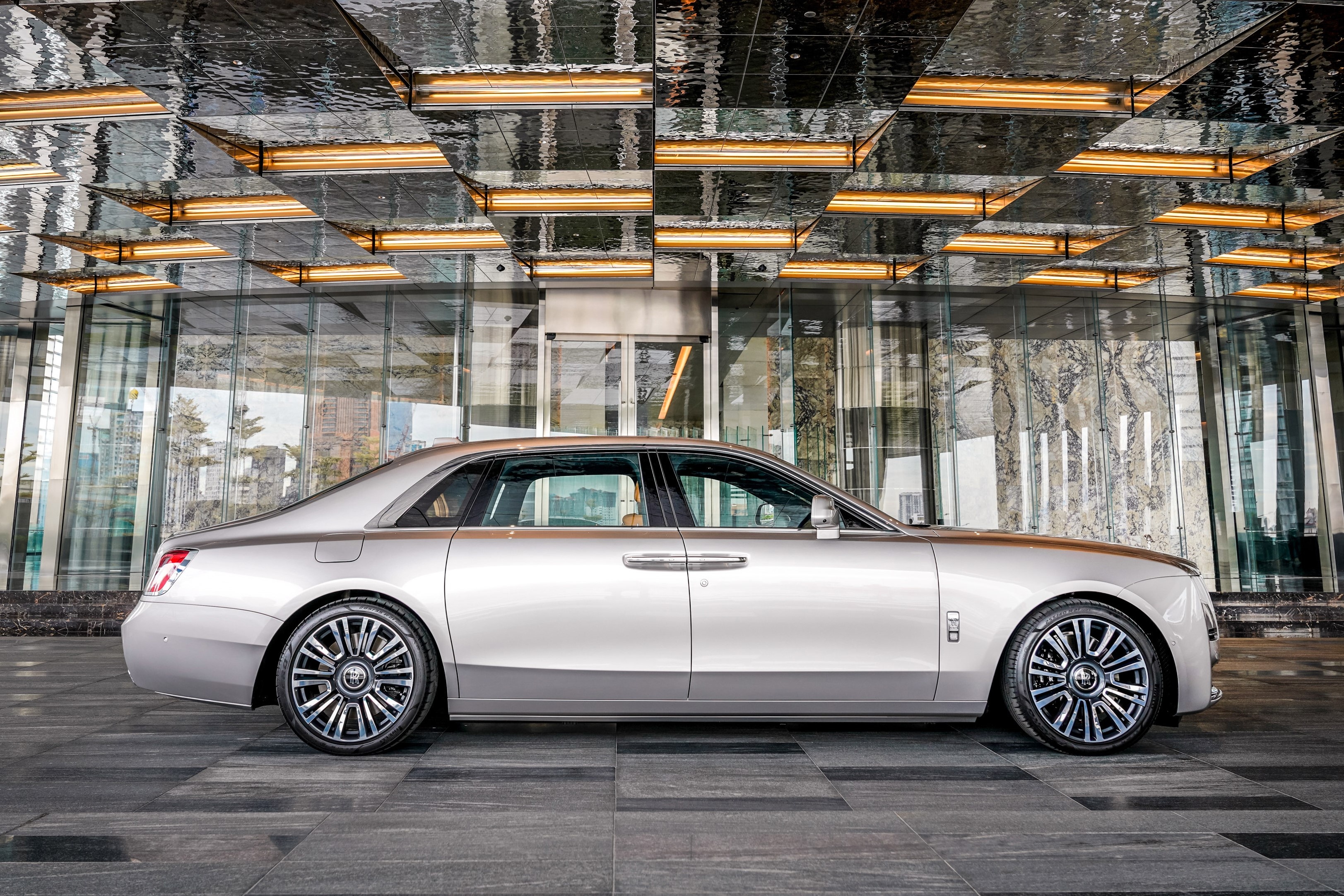 Rolls-Royce Ghost 2021 anh 5