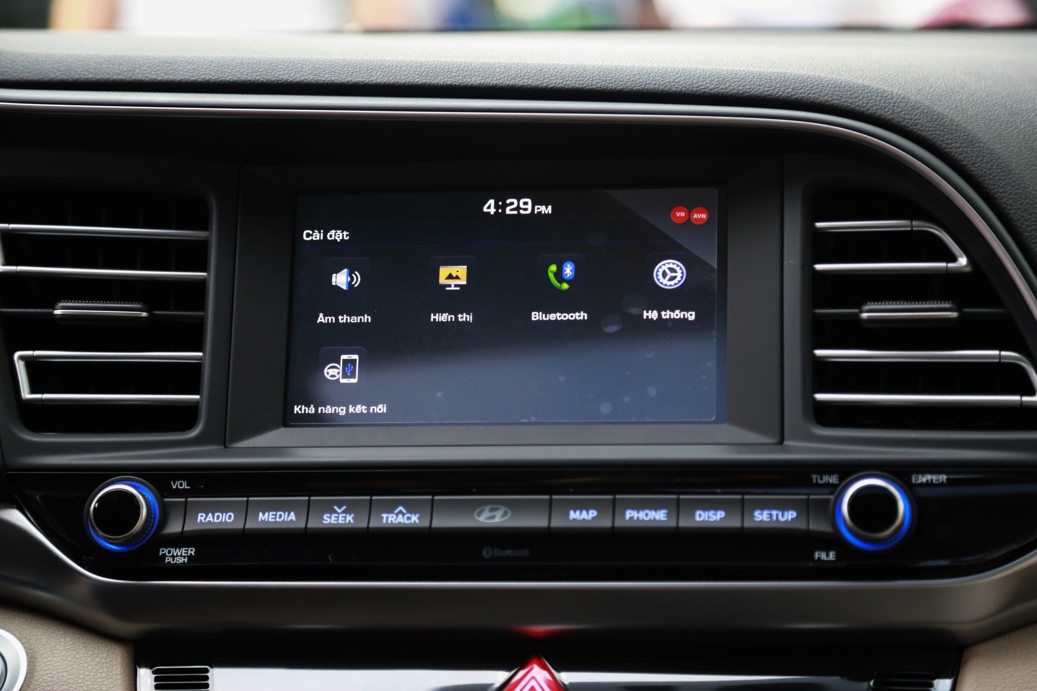 Toyota Vios GR-S hay Hyundai Elantra 1.6 AT ảnh 10 Toyota Vios GR-S hay Hyundai Elantra 1.6 AT anh 10