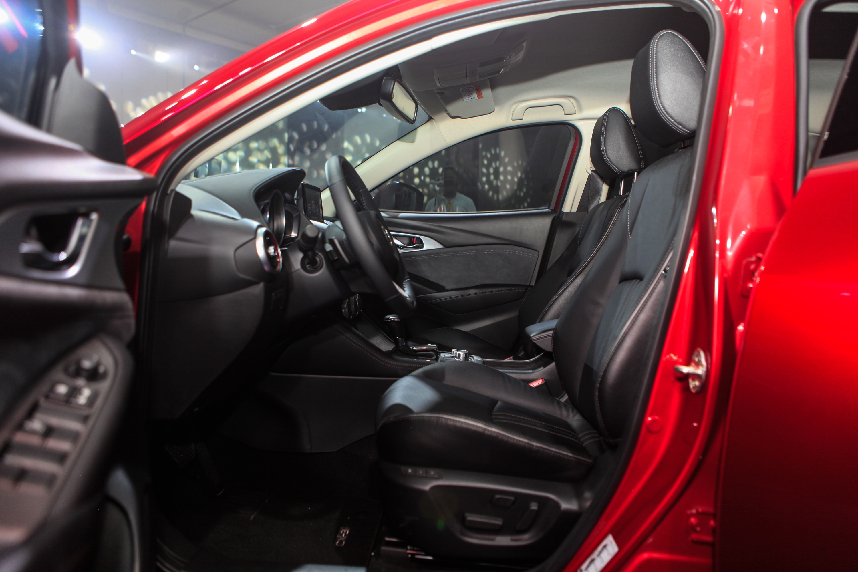 Mazda CX-3 kem hap dan anh 6