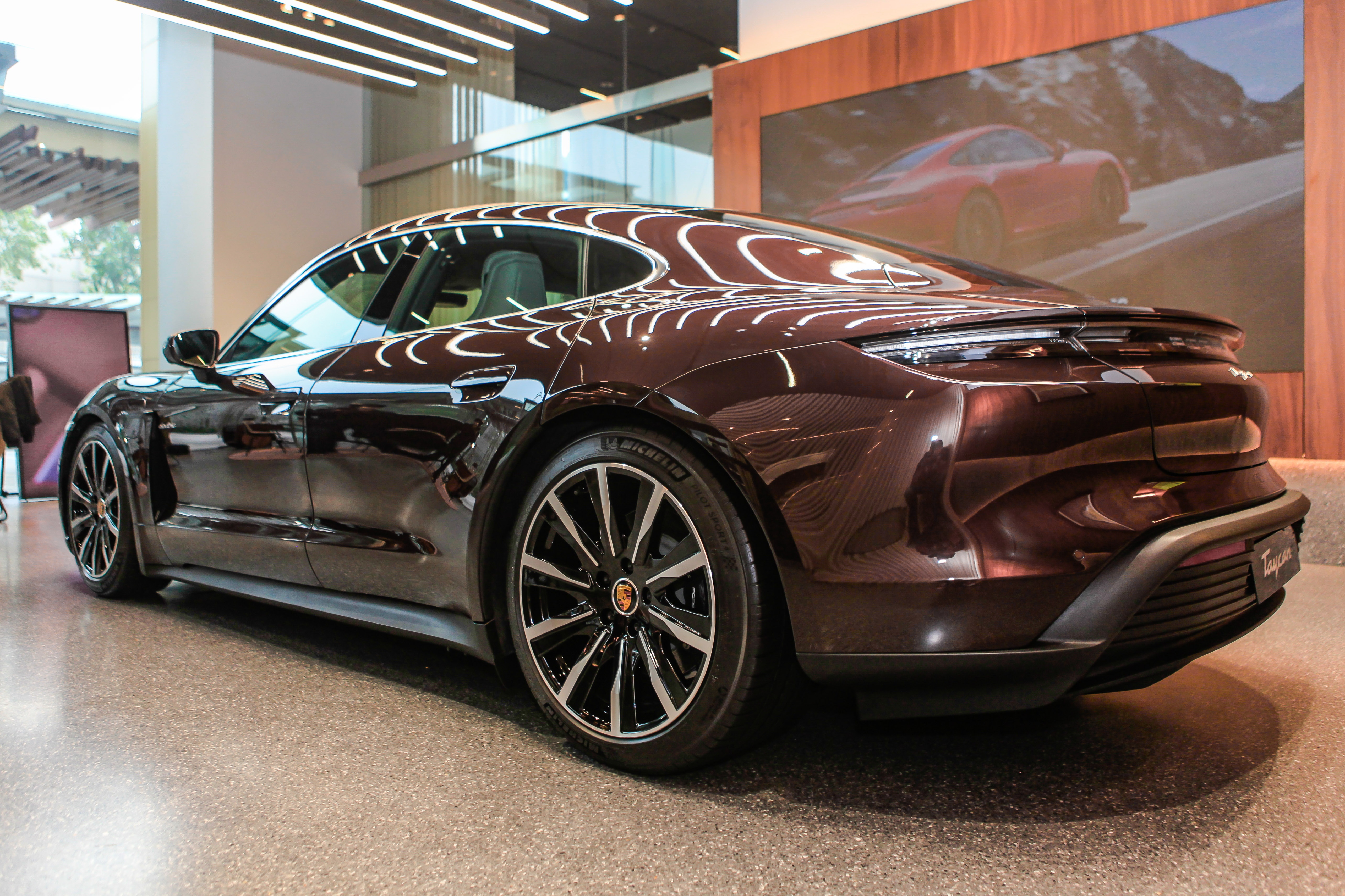 Xe dien the thao anh 3