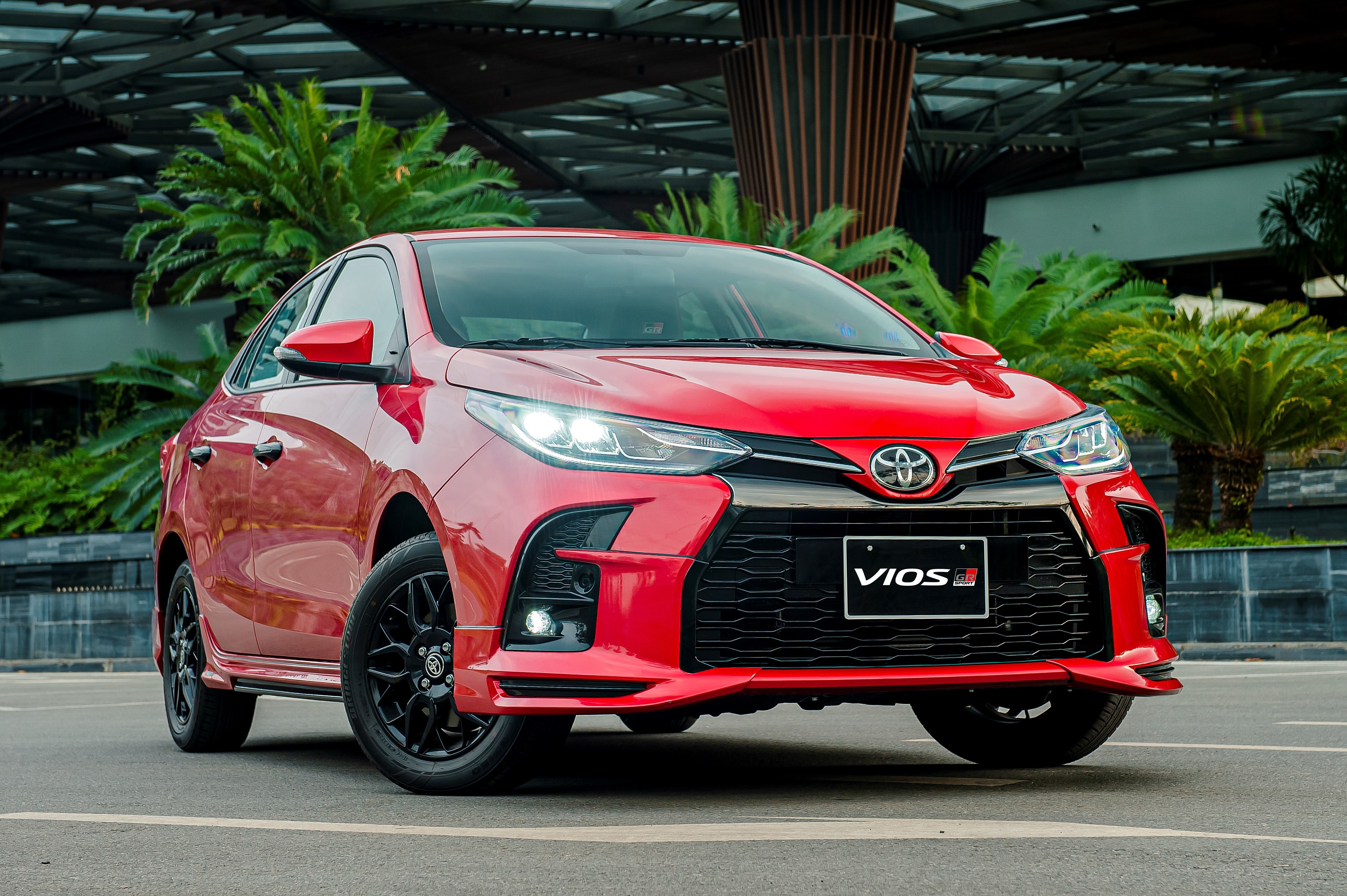 Toyota Vios GR-S hay Hyundai Elantra 1.6 AT ảnh 12 Toyota Vios GR-S hay Hyundai Elantra 1.6 AT anh 12