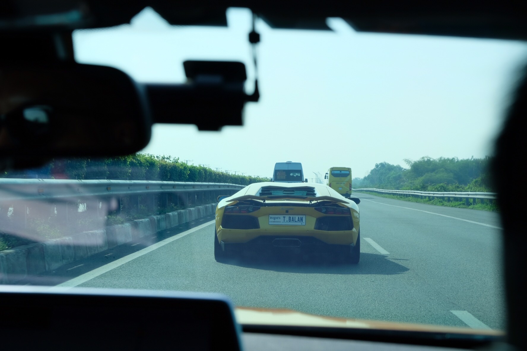 Doan sieu xe 50 chiec khoi hanh di Phan Thiet anh 10