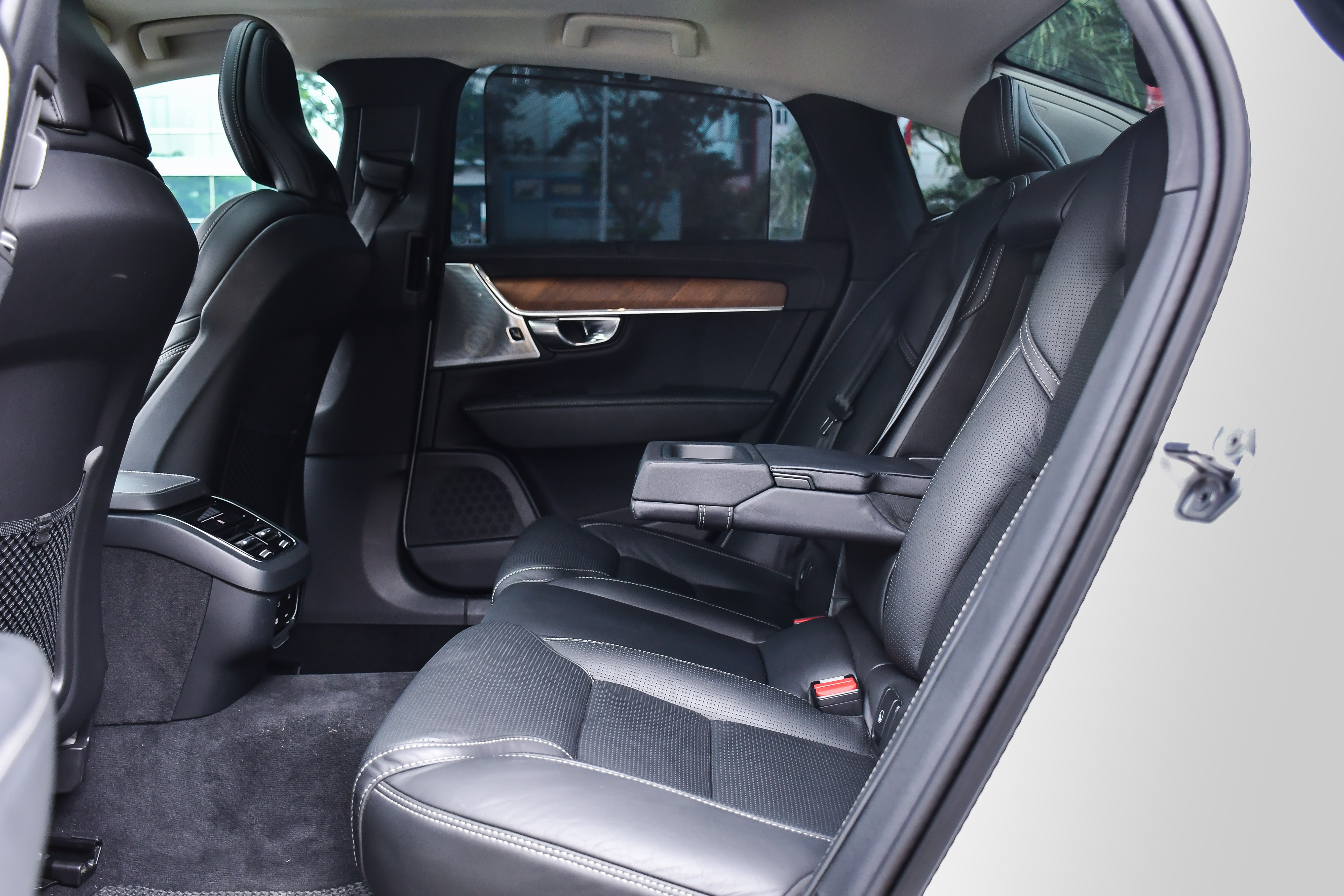 Sedan hang sang 2 ty dong anh 10