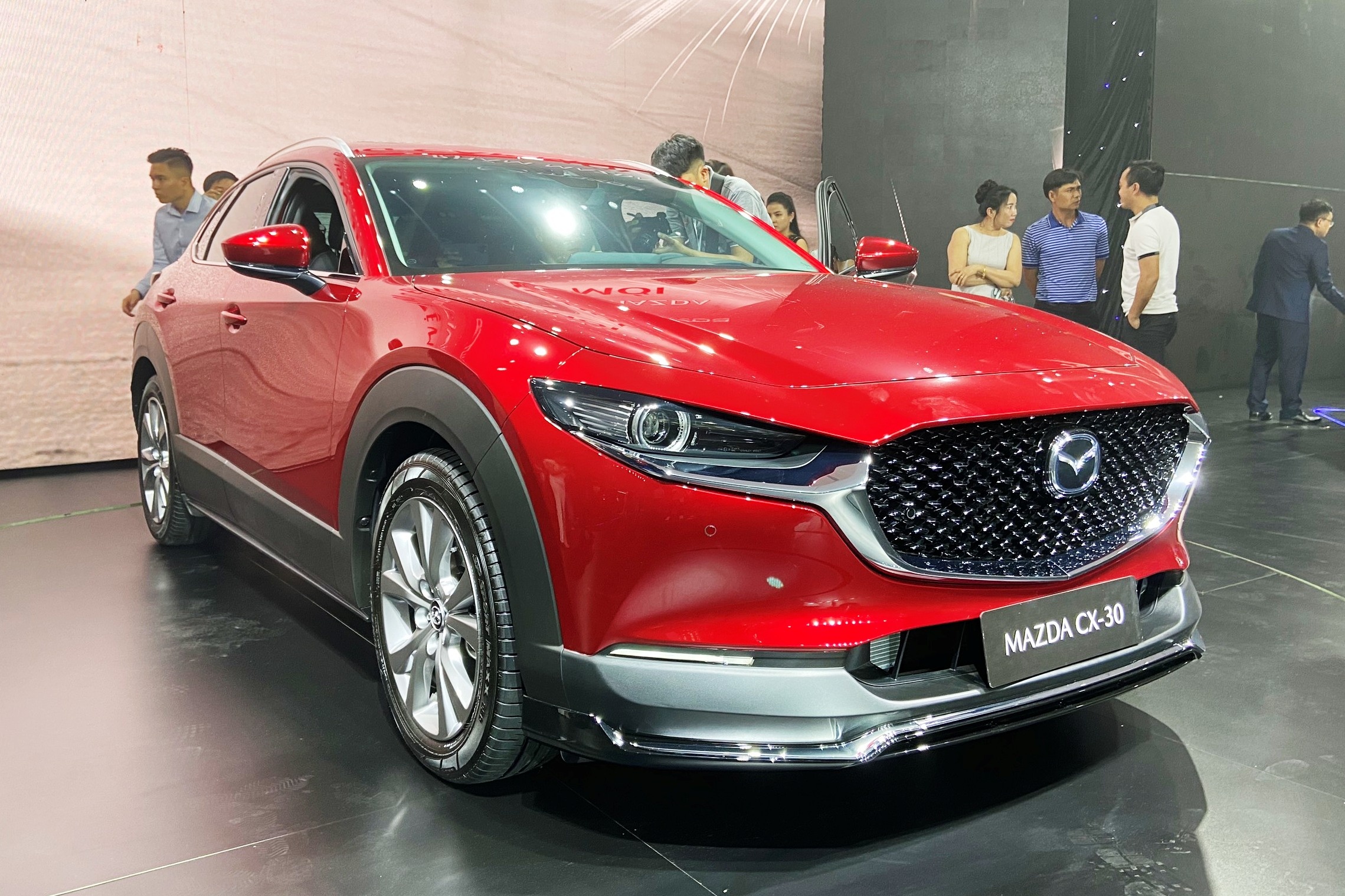 Mazda CX-3 va CX-30 nhap khau Thai Lan, gia tu 629 den 899 trieu dong hinh anh