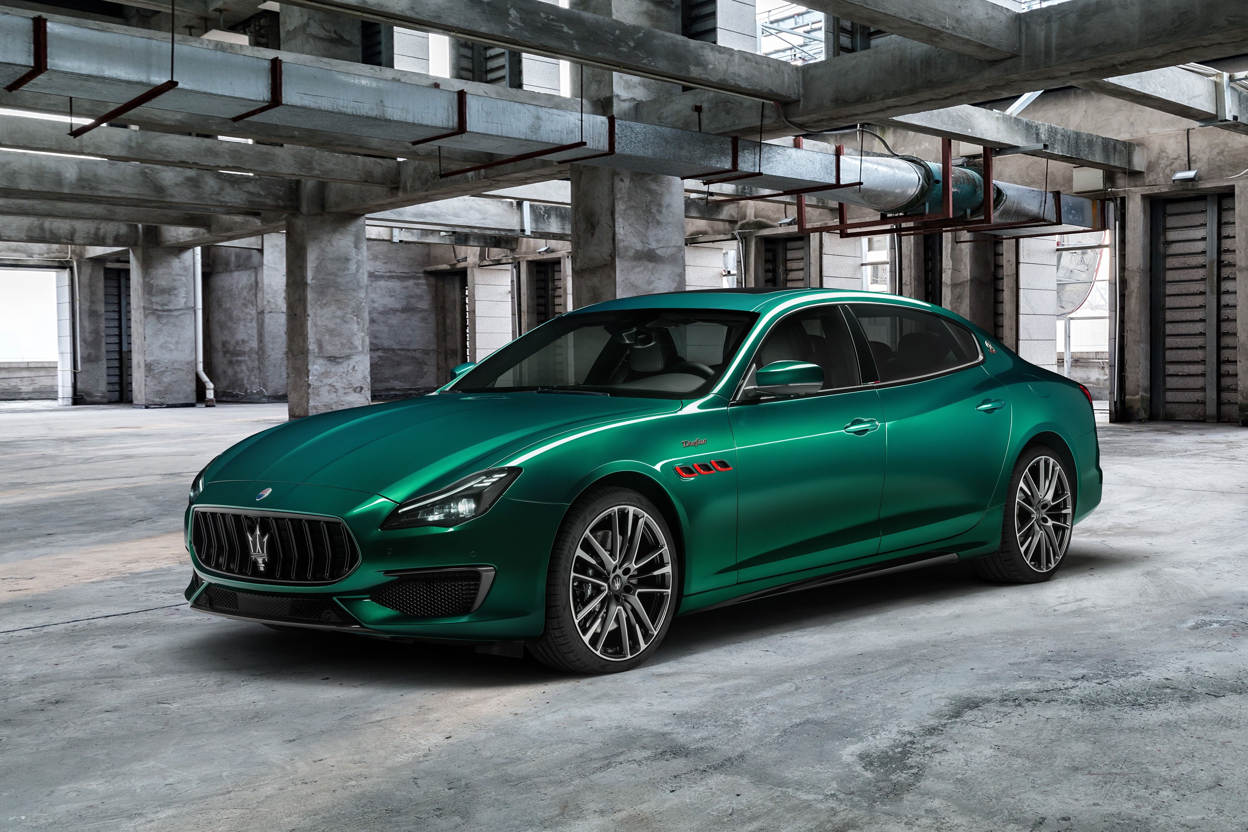 Maserati Levante Trofeo 2021 anh 7