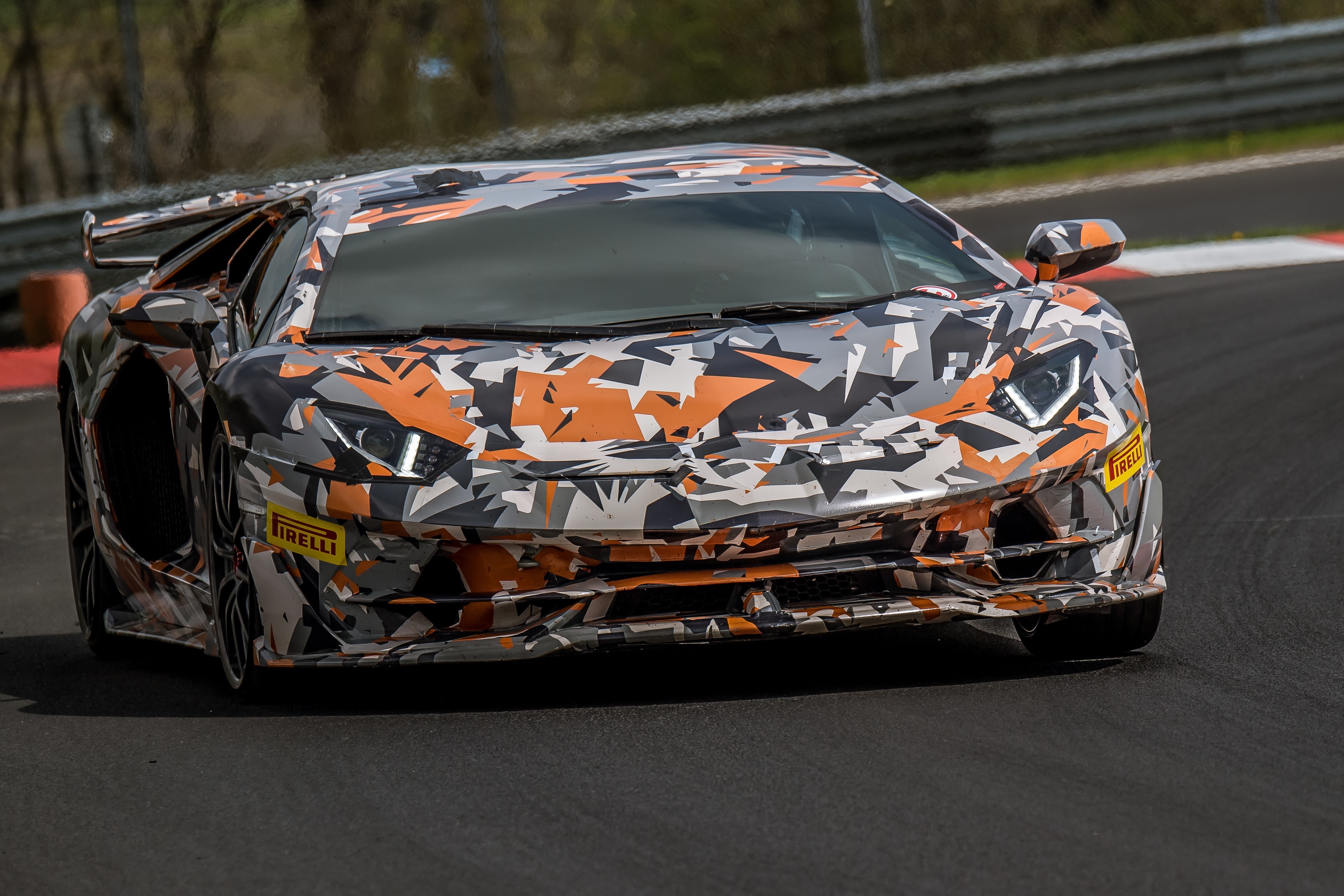 truong dua Dia nguc xanh anh 6