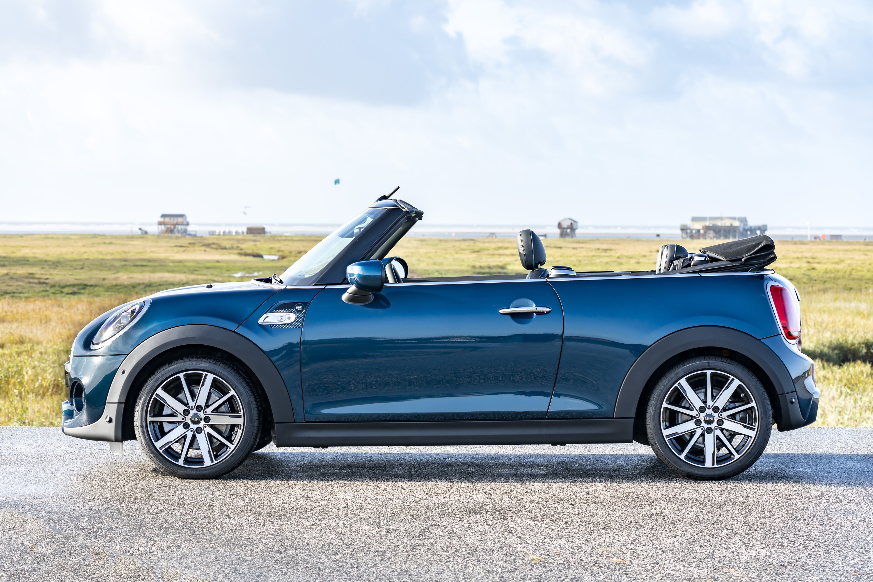 MINI Cooper mui trần ảnh 1 MINI Cooper mui tran anh 1