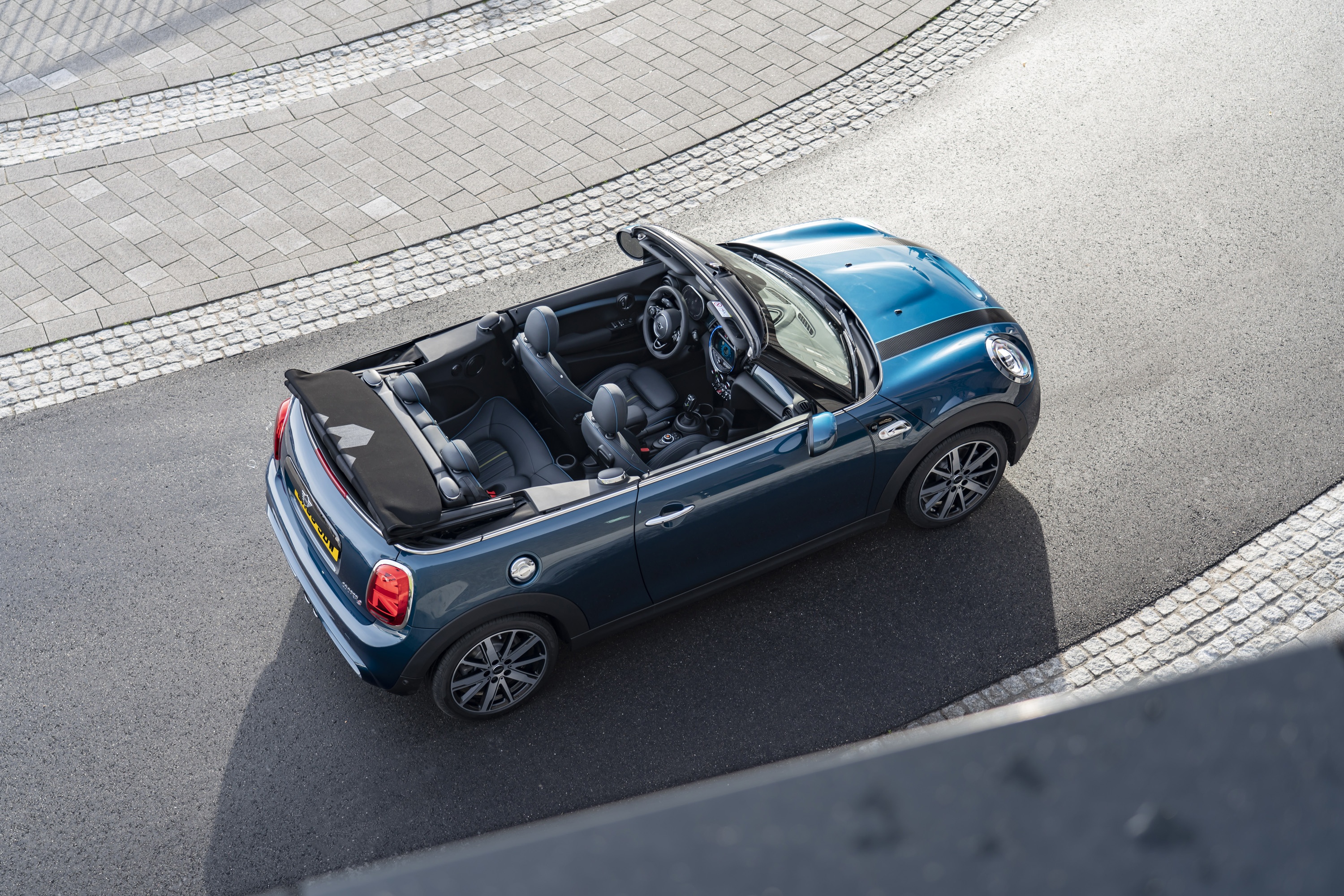 MINI Cooper mui trần ảnh 2 MINI Cooper mui tran anh 2