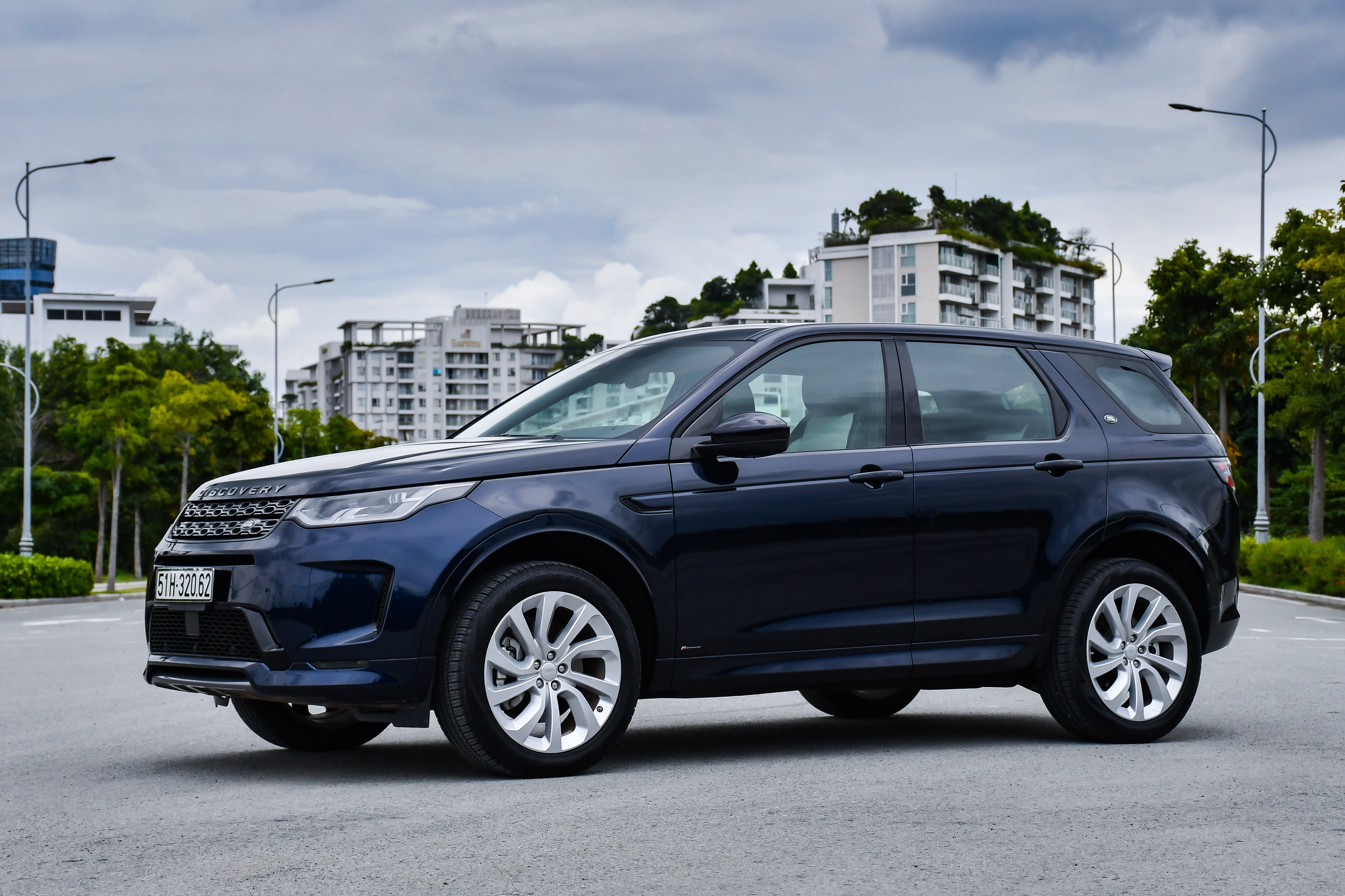 Danh gia Land Rover Discovery Sport 2020 - da dung va nhieu cong nghe hinh anh