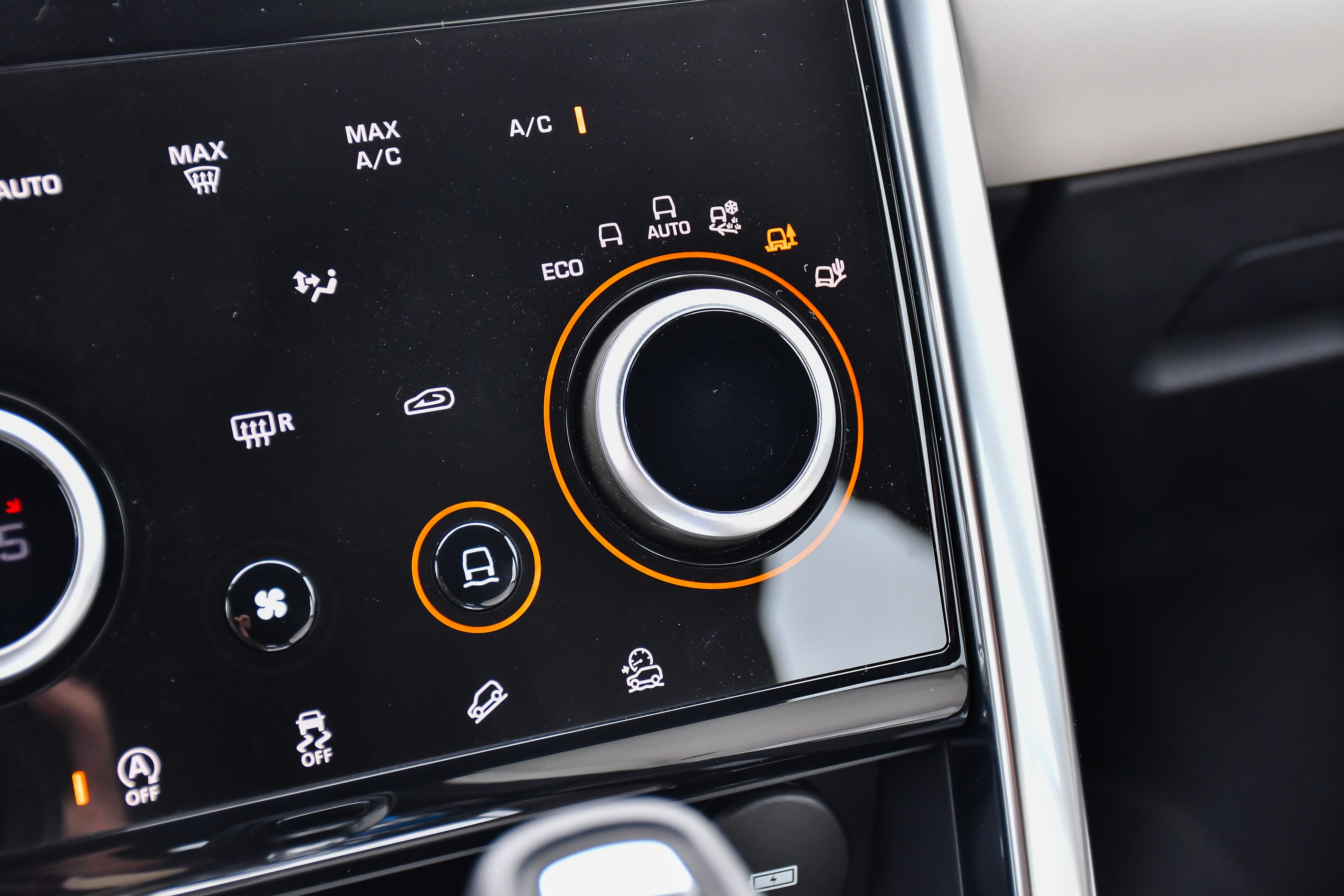 Land Rover Discovery Sport ảnh 28 Land Rover Discovery Sport anh 28