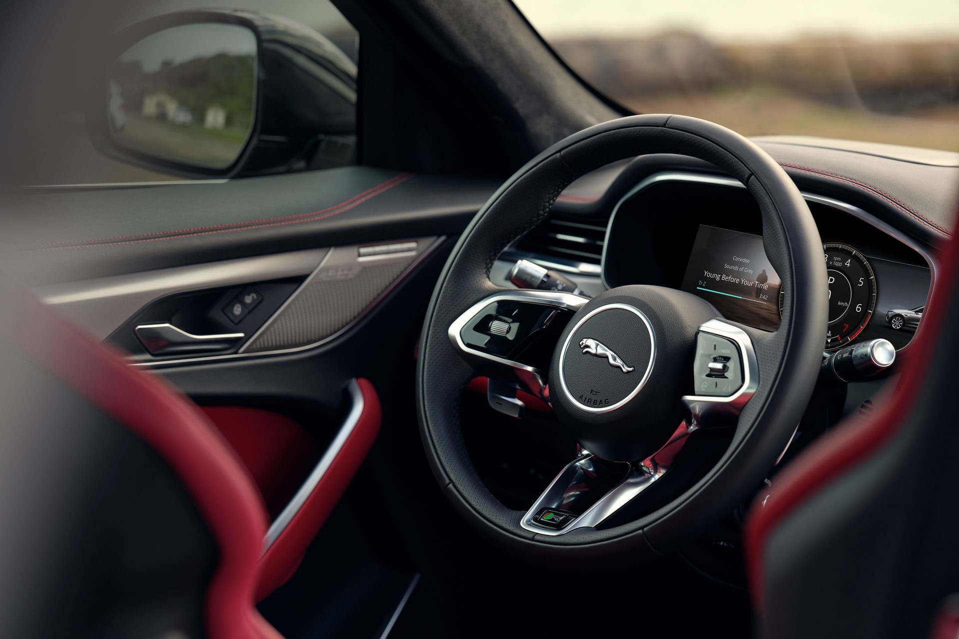 Jaguar F-Pace 2021 anh 11