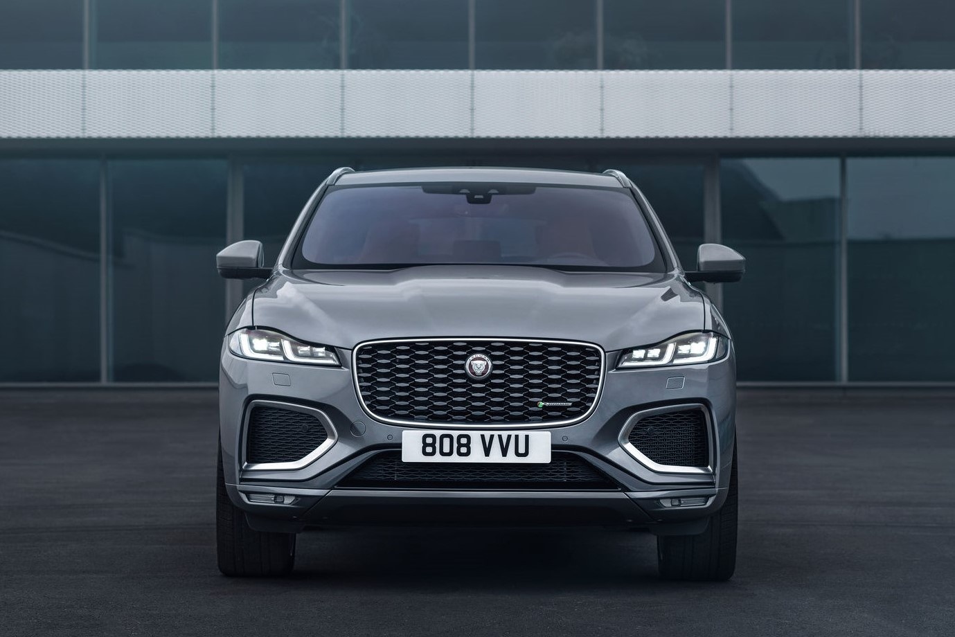 Jaguar F-Pace 2021 anh 4