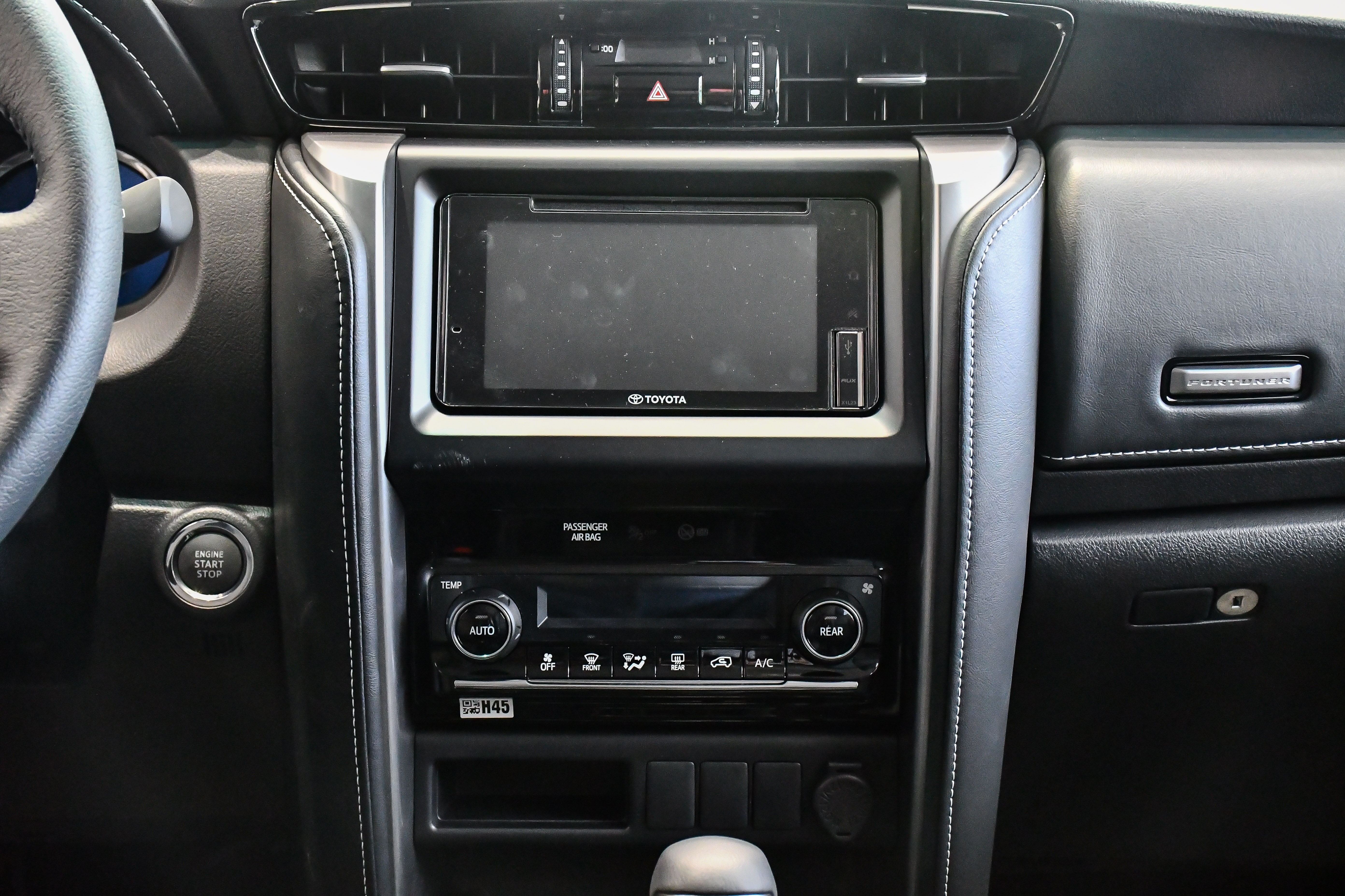 Toyota Fortuner 2021 ảnh 20 Toyota Fortuner 2021 anh 20