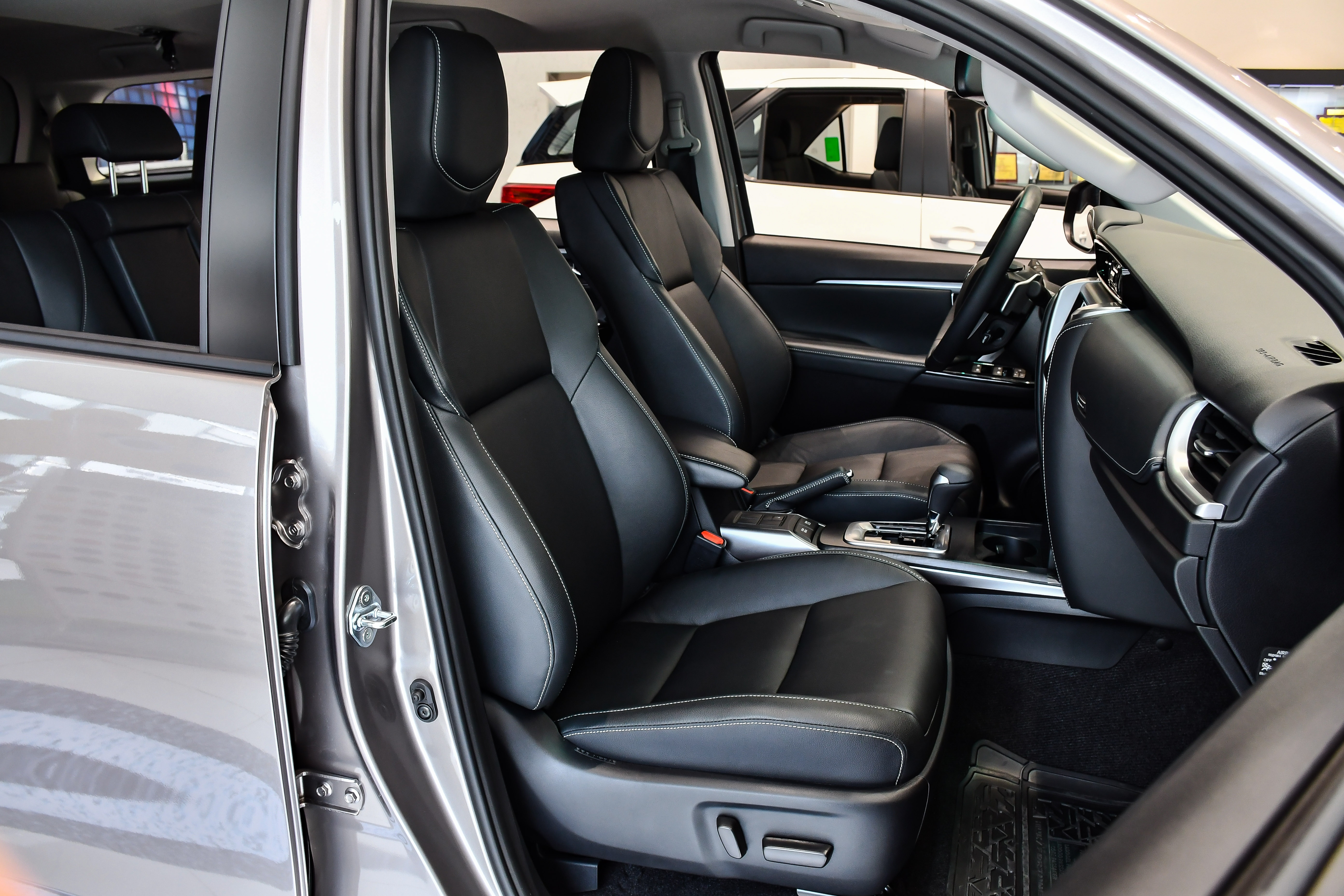 Toyota Fortuner 2021 ảnh 16 Toyota Fortuner 2021 anh 16