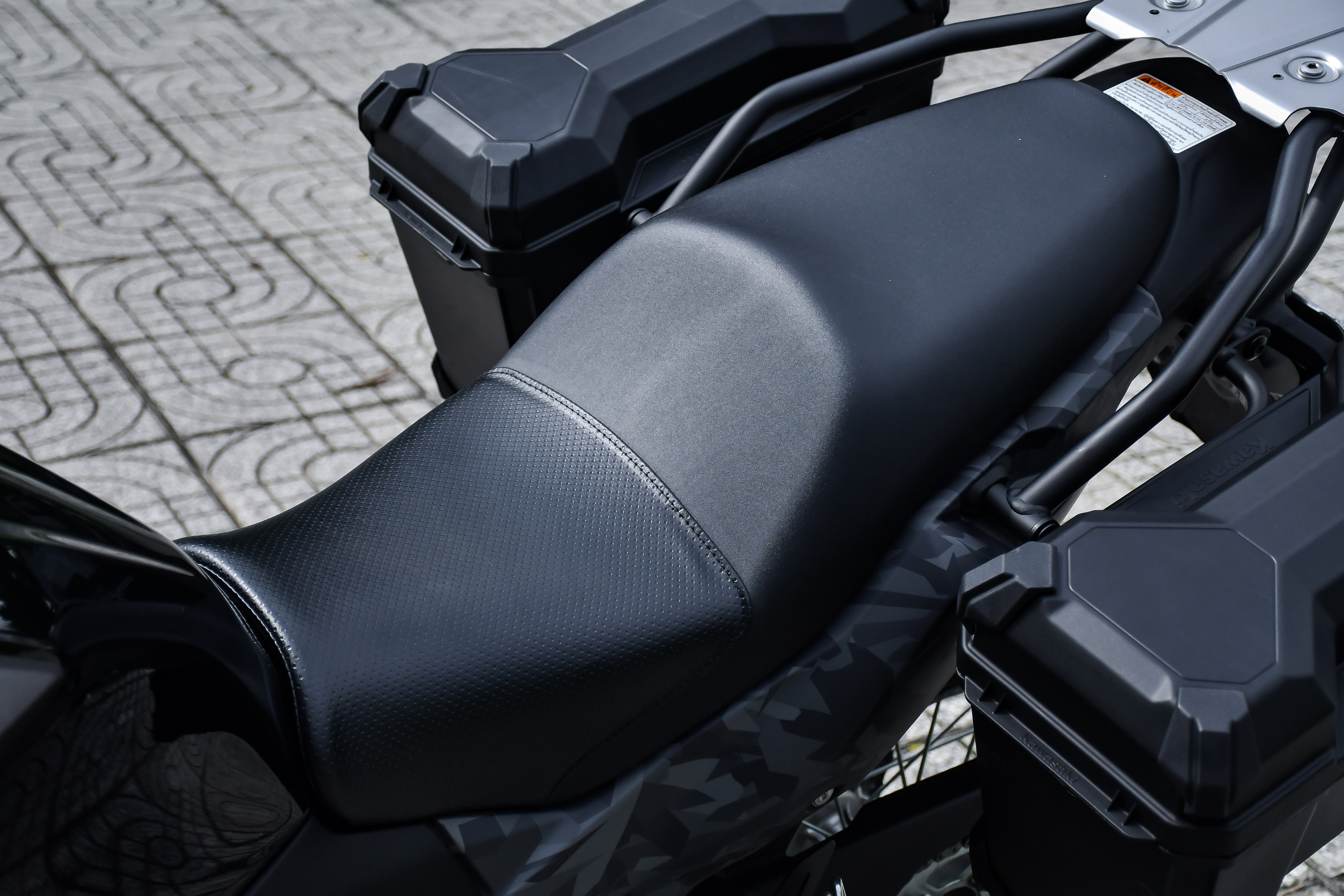 Kawasaki Versys 300 Tourer anh 8