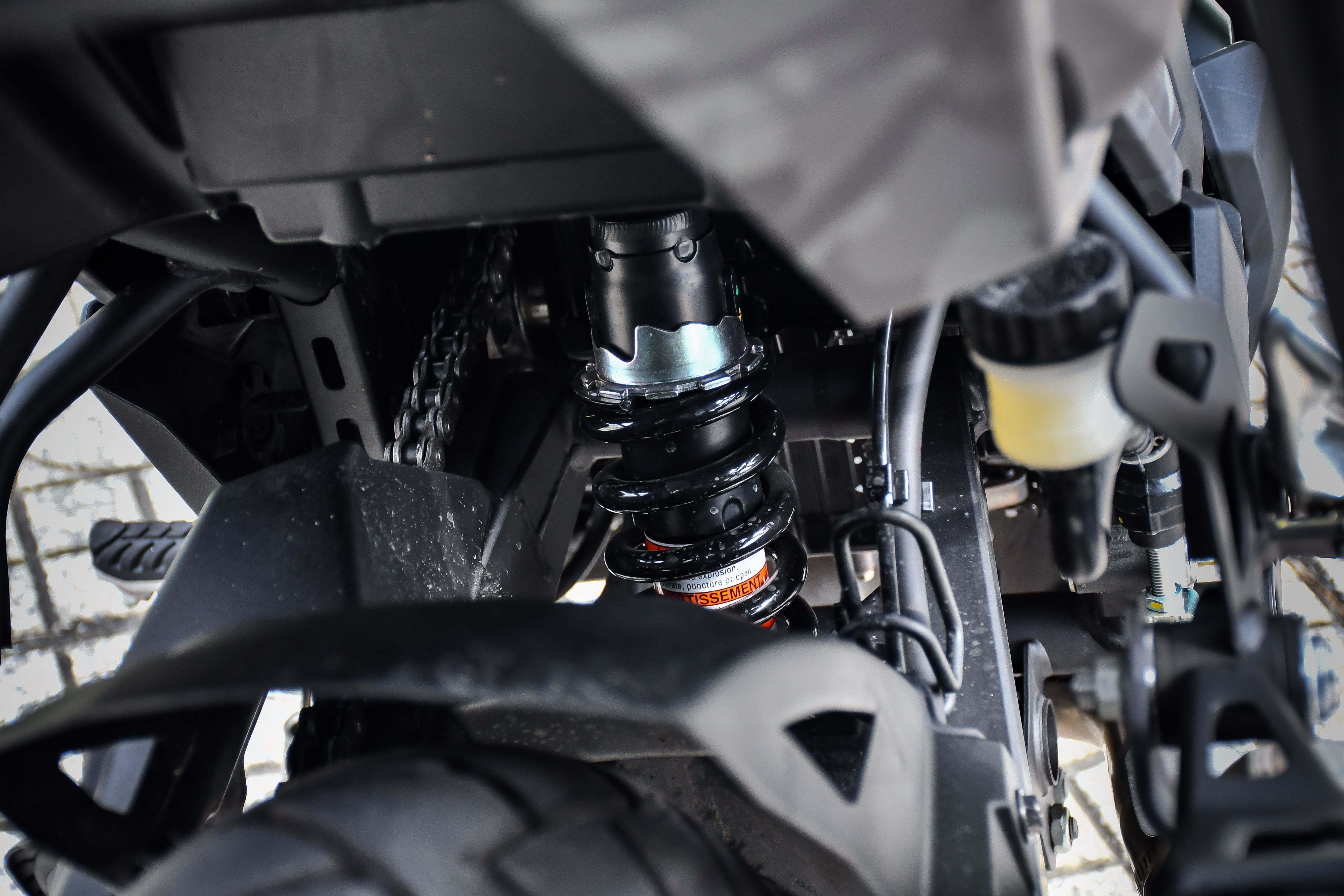 Kawasaki Versys 300 Tourer anh 18