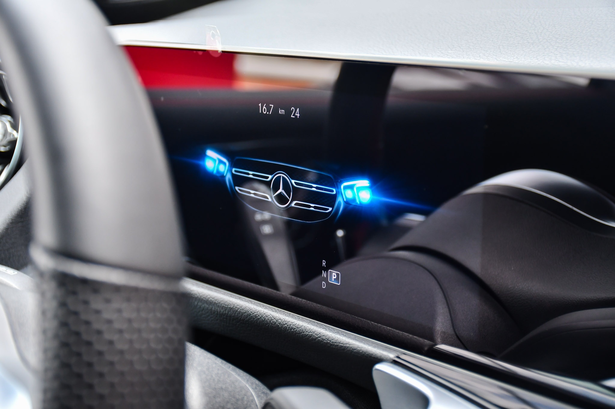 Mercedes GLB 200 AMG anh 26