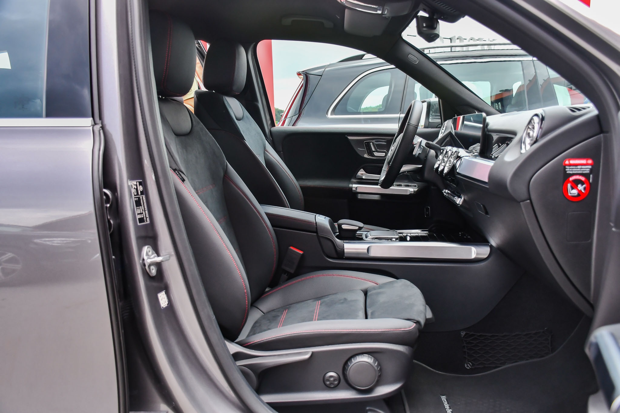 Mercedes-Benz GLB 200 ảnh 11 Mercedes-Benz GLB 200 anh 11