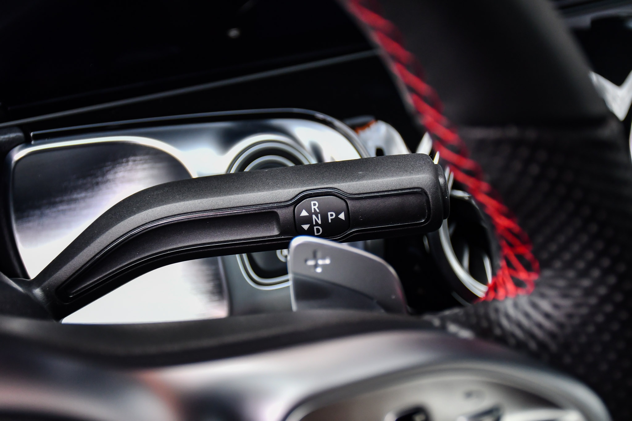 Mercedes GLB 200 AMG anh 23