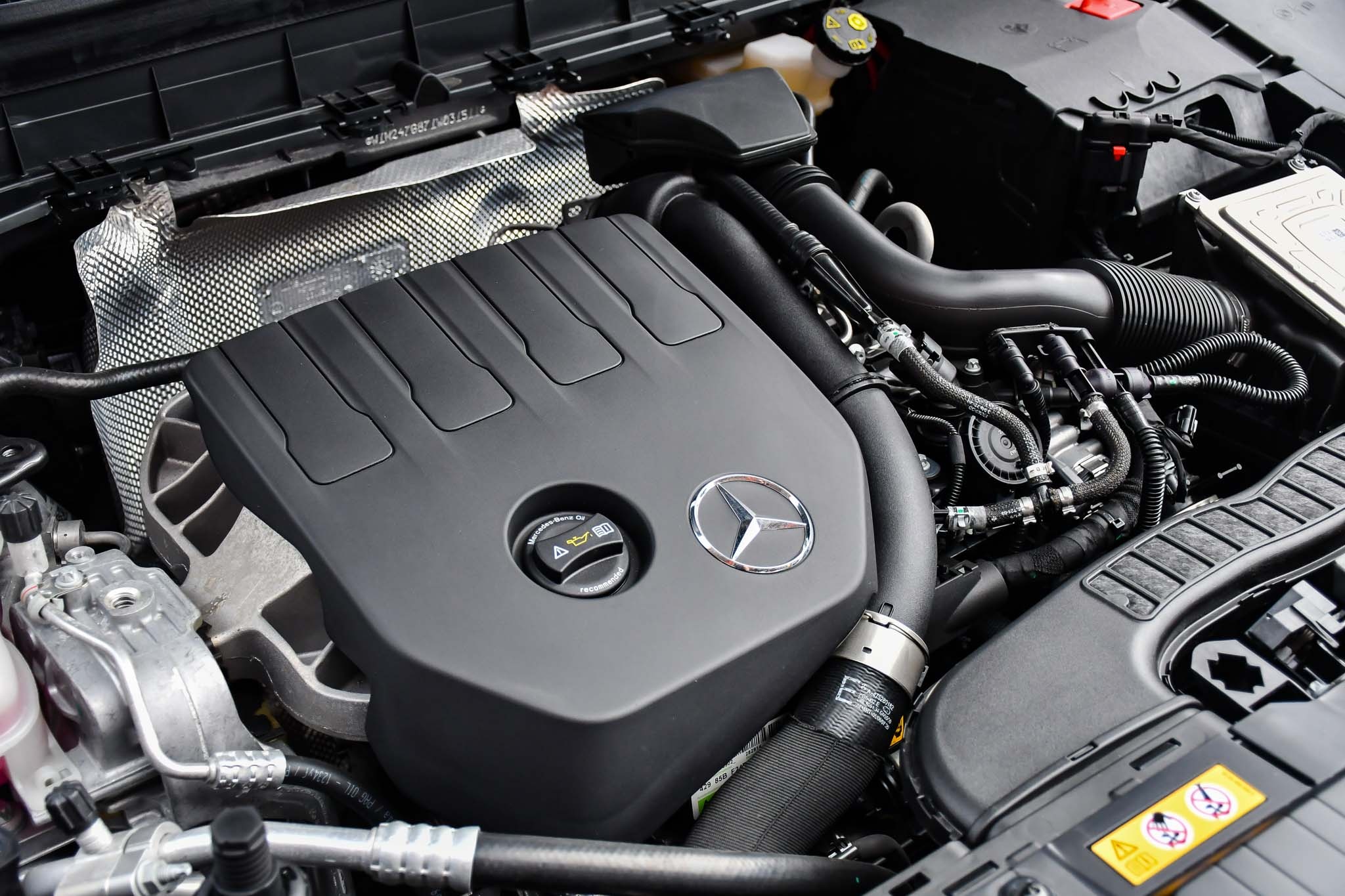 Mercedes GLB 200 AMG anh 21