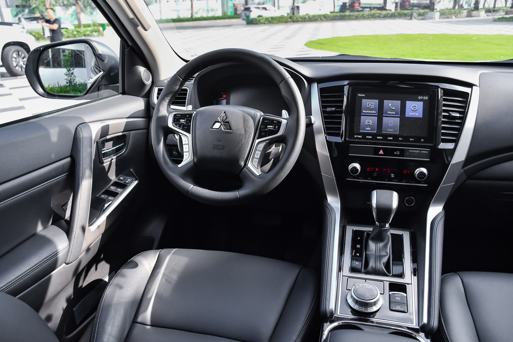 Mitsubishi Pajero Sport 2020 ảnh 18 Mitsubishi Pajero Sport 2020 anh 18