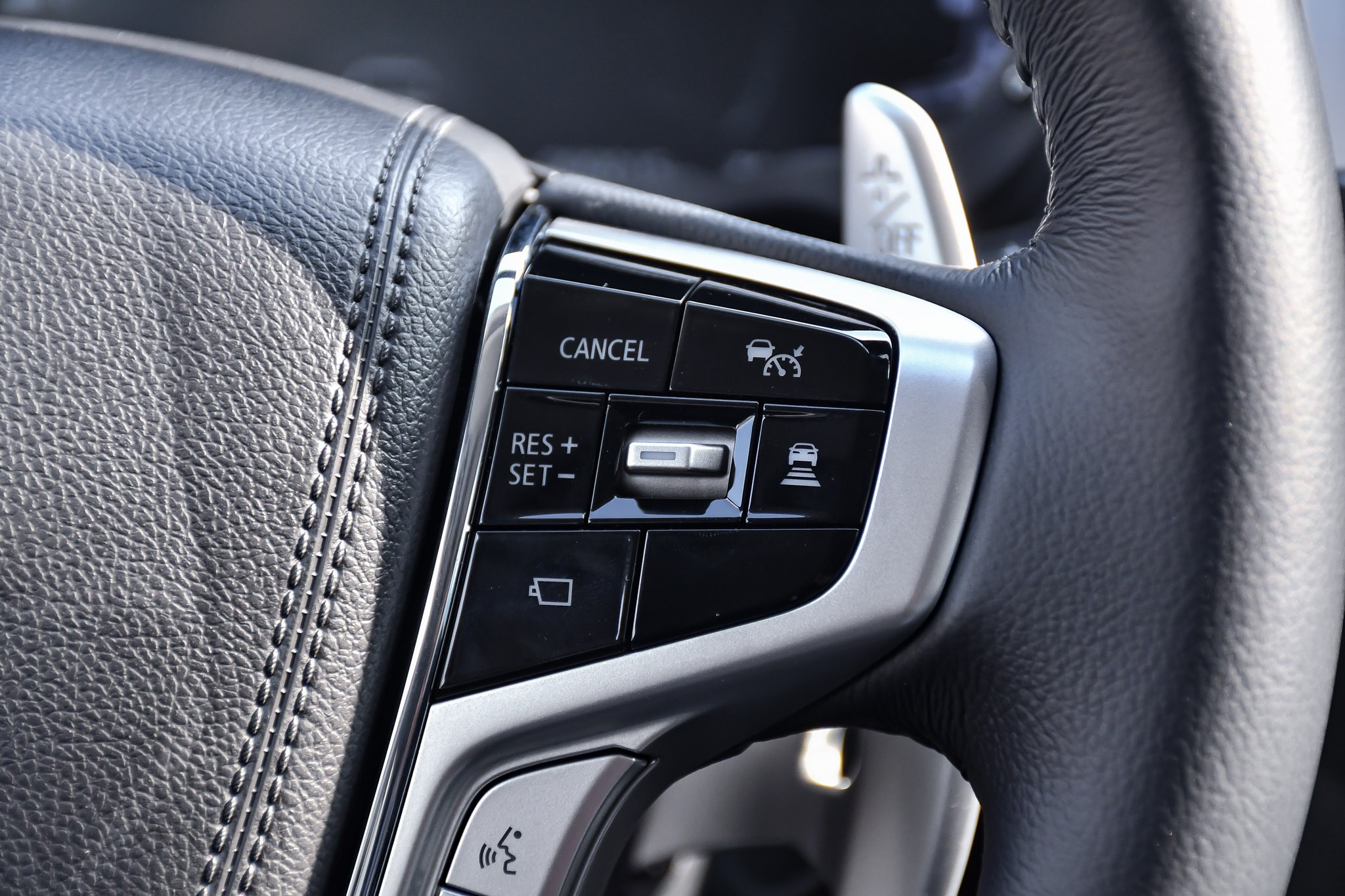 Mitsubishi Pajero Sport 2020 anh 31