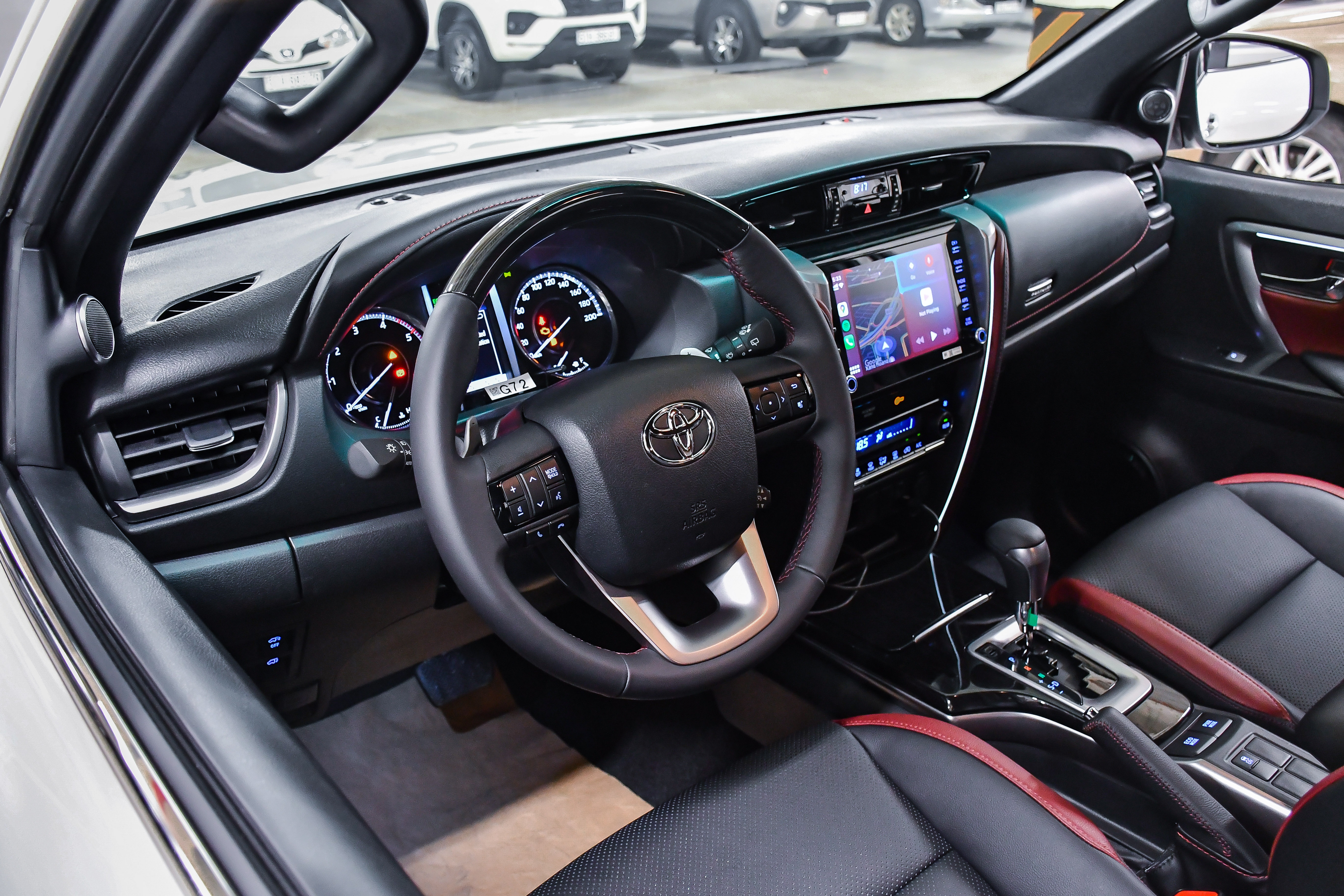 Toyota Fortuner Legender ảnh 15 Toyota Fortuner Legender anh 15