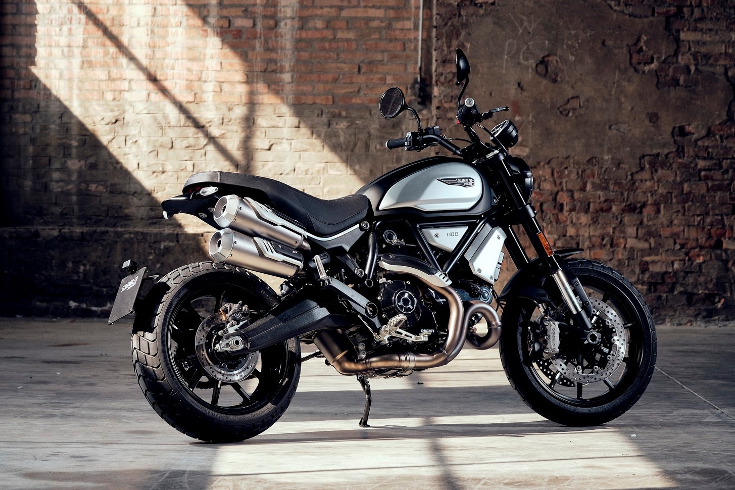 Ducati Scrambler 1100 anh 2