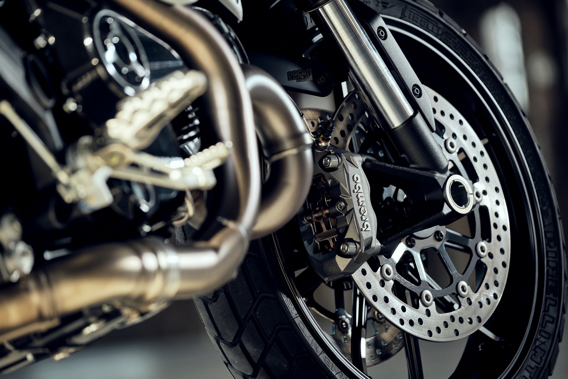 Ducati Scrambler 1100 anh 6