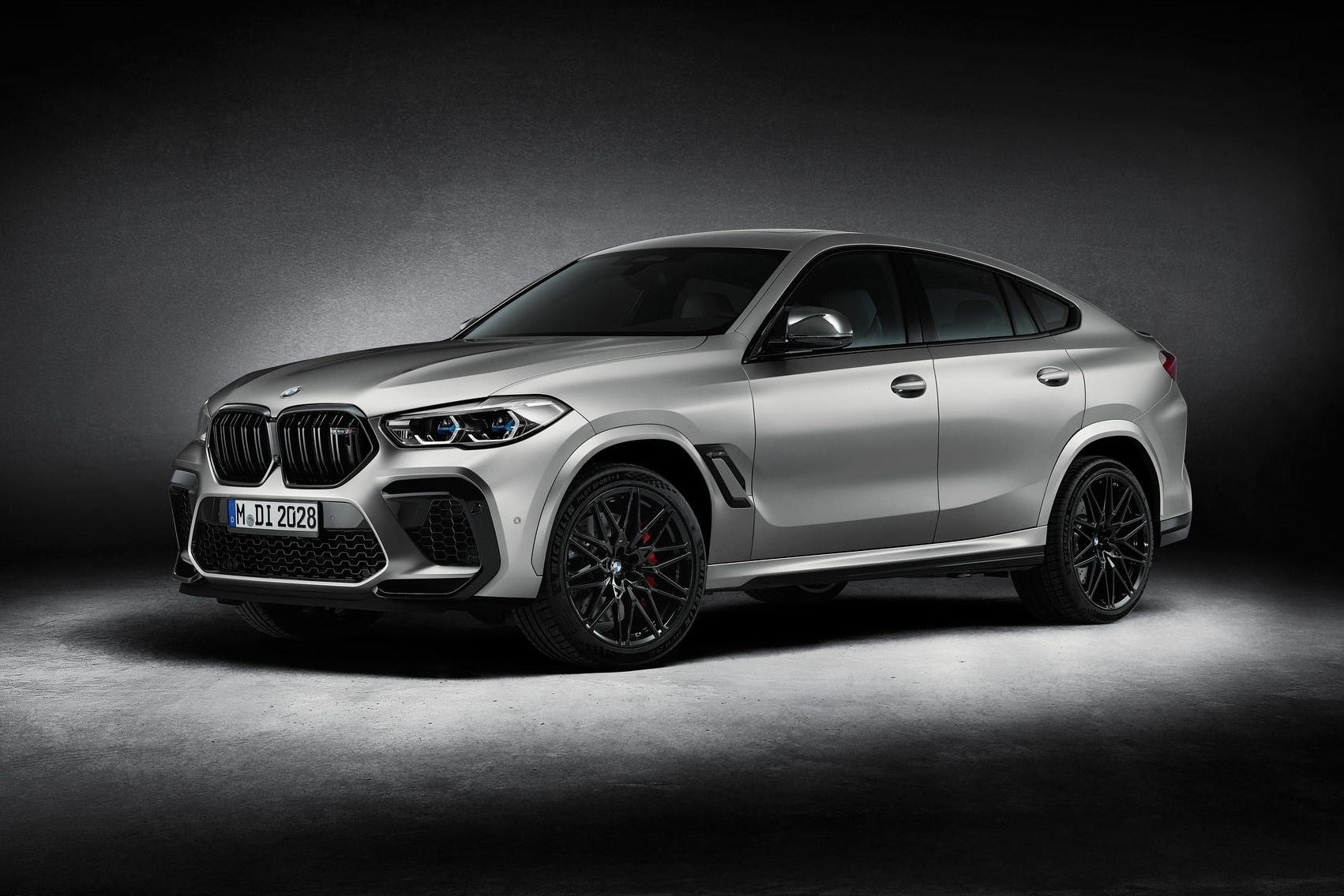 BMW X5 va X6 co them phien ban dac biet First Edition hinh anh