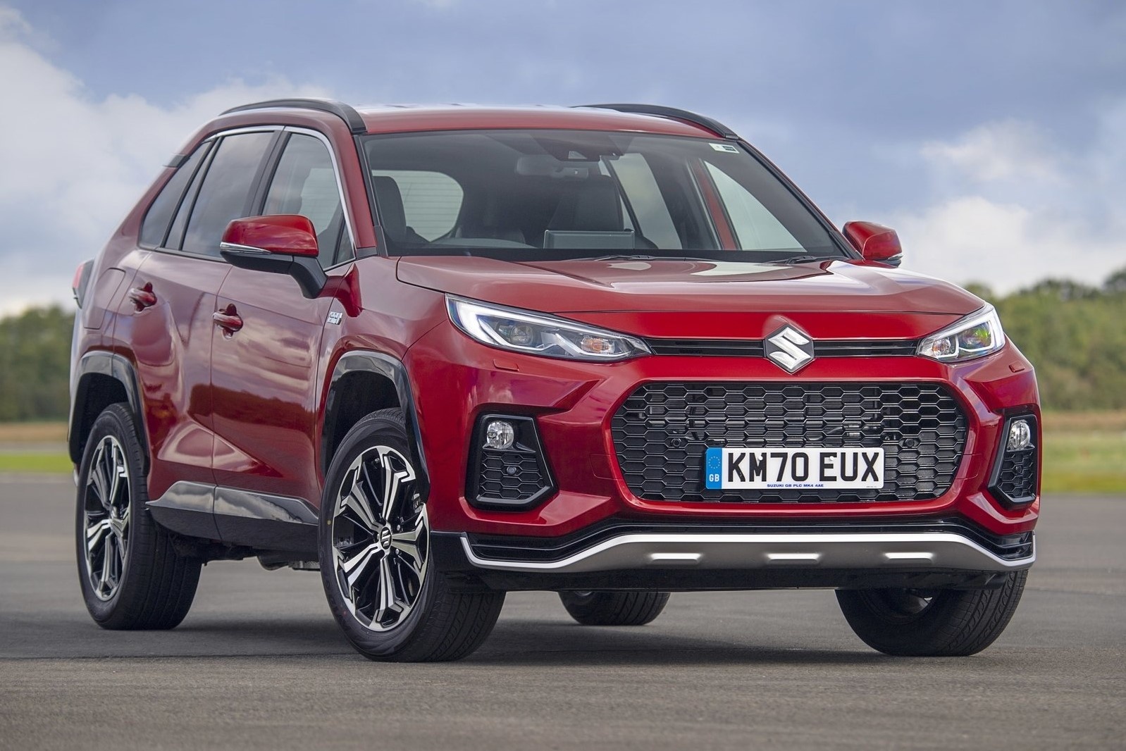 Suzuki Across 2021 duoc ra mat tai chau Au hinh anh