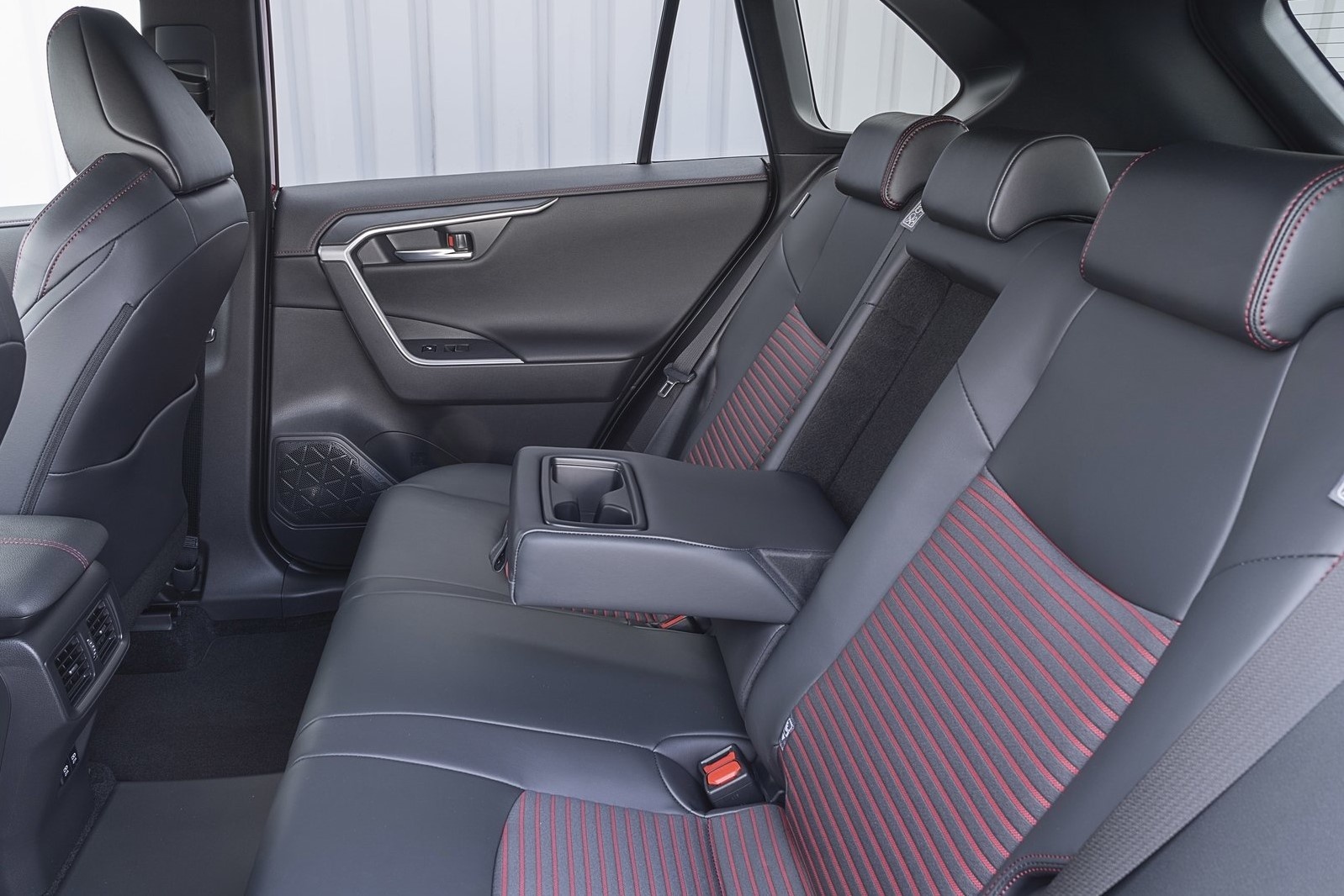 Suzuki Across 2021 ảnh 6 Suzuki Across 2021 anh 6