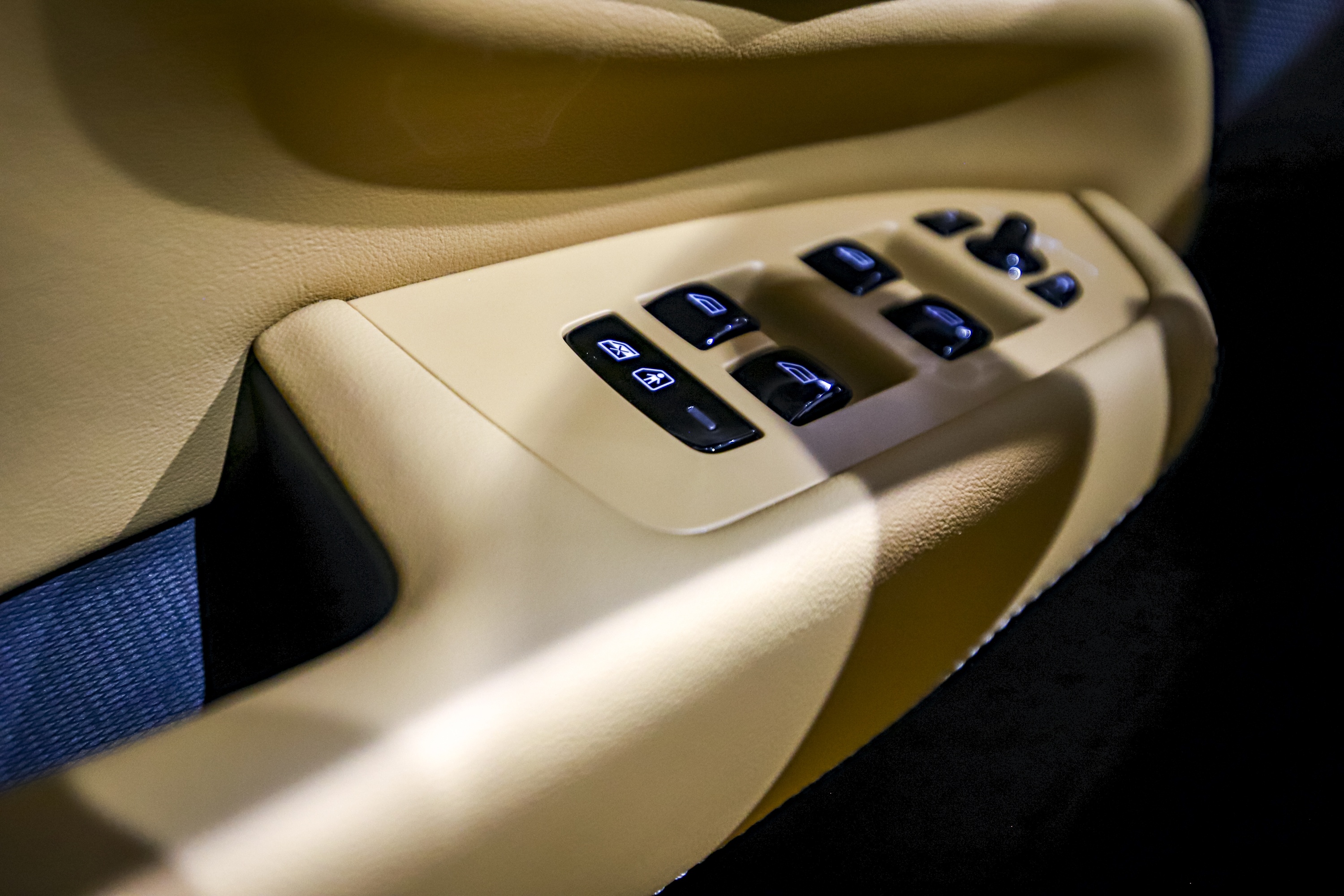 Volvo XC90 T8 2020 anh 16