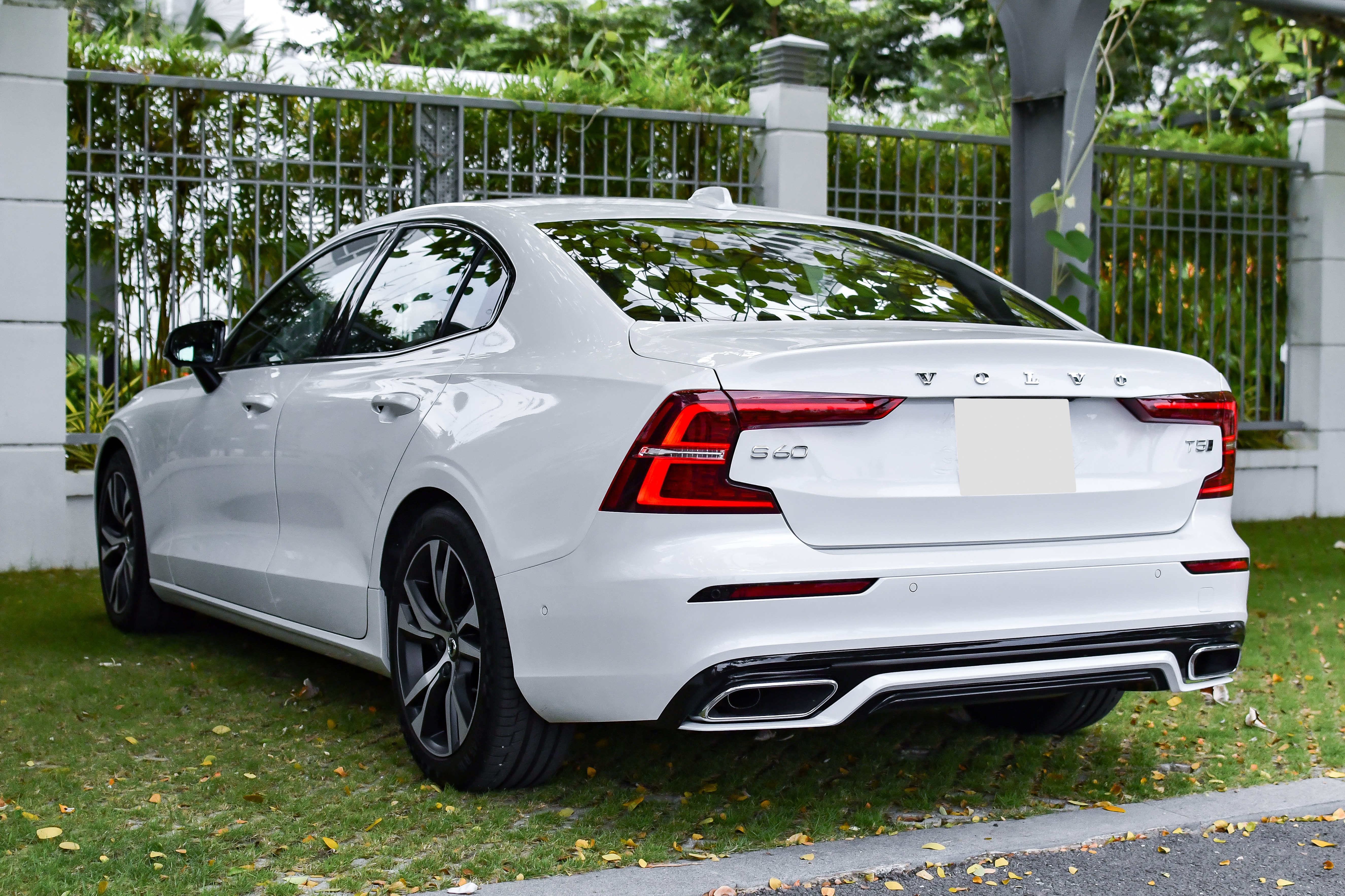Volvo S60 R-Design ảnh 3 Volvo S60 R-Design anh 3