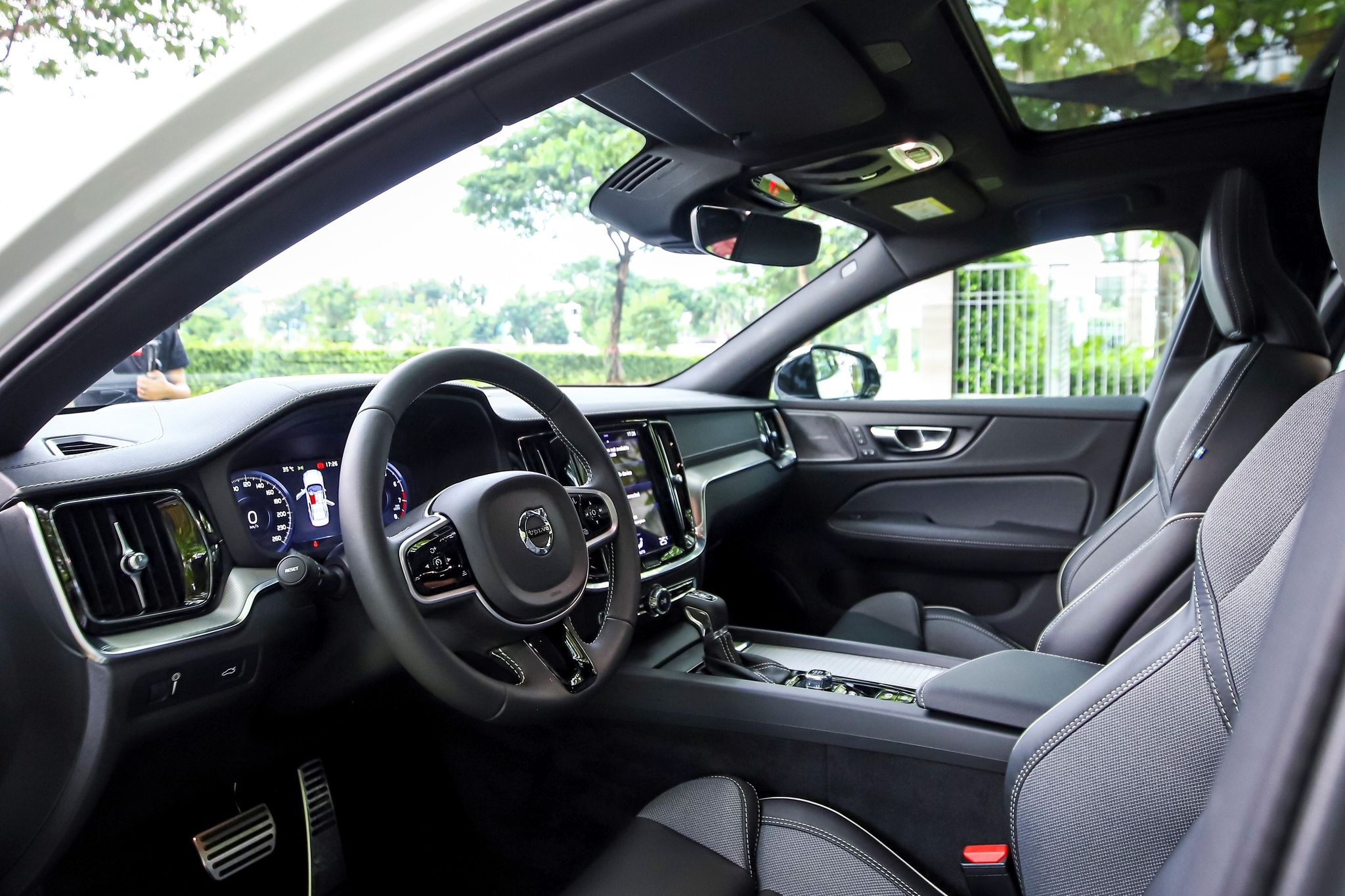 Chọn Volvo S60 hay Mercedes C 200 ảnh 10 Chon Volvo S60 hay Mercedes C 200 anh 10