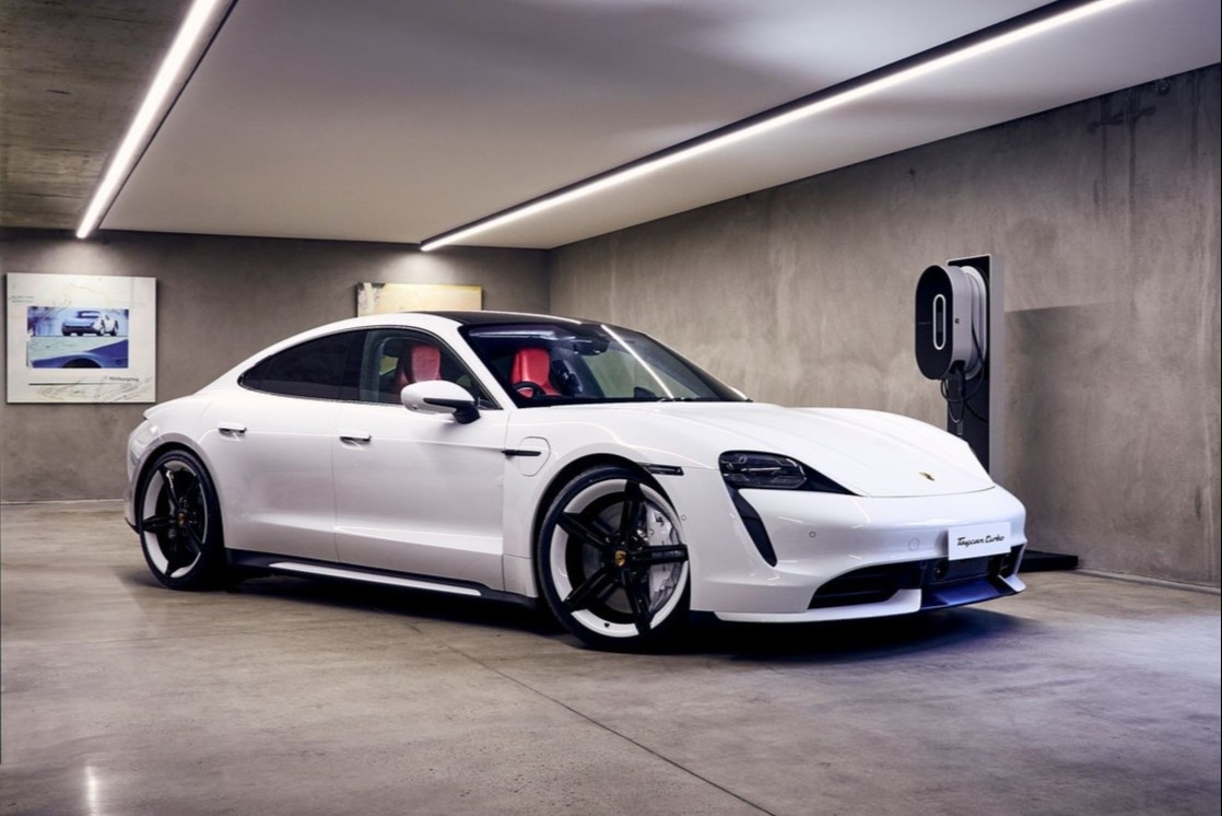 Chat luong dich vu phan khuc xe sang tai My: Porsche va Lexus dan dau hinh anh