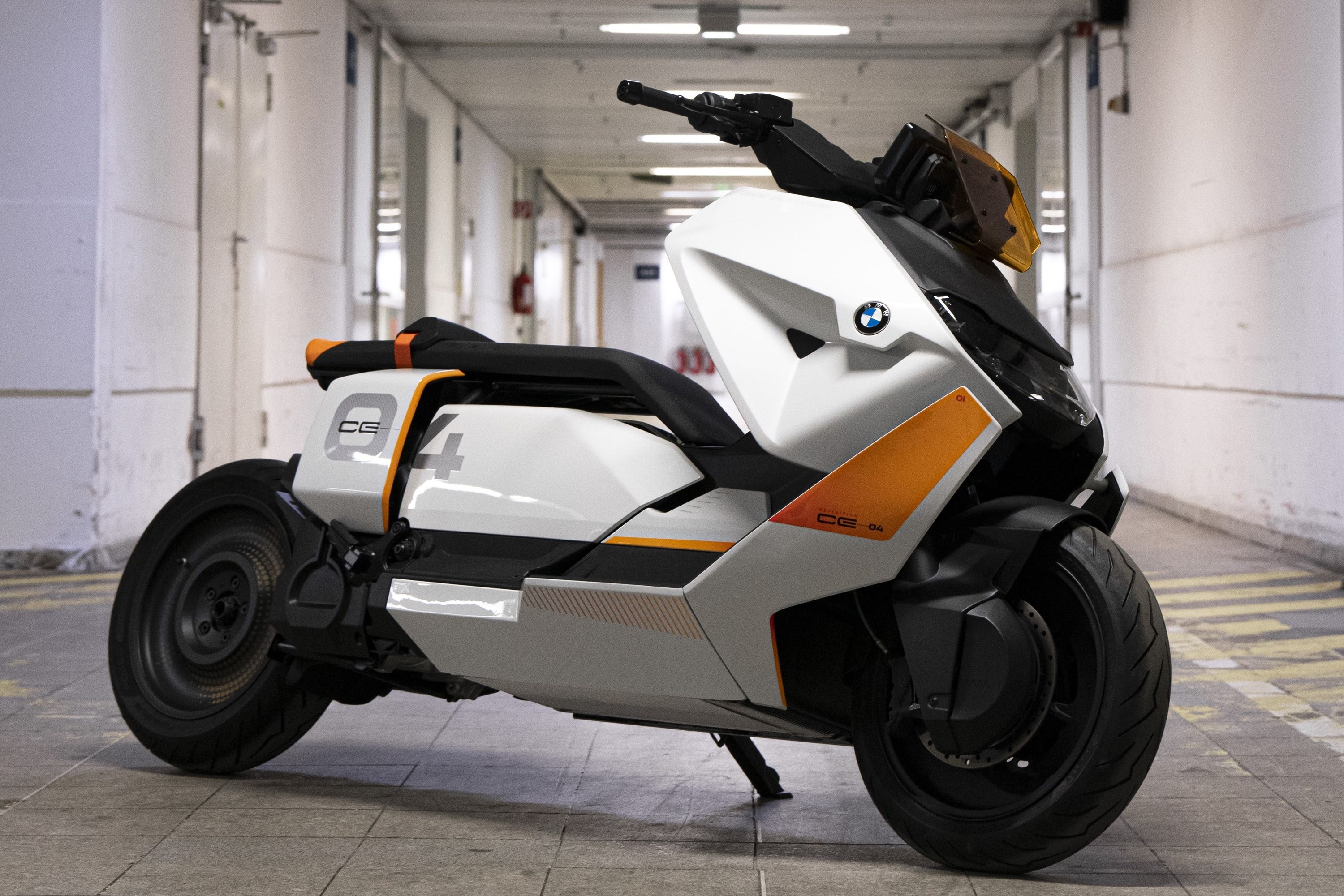 BMW ra mat xe may dien mang thiet ke tuong lai hinh anh