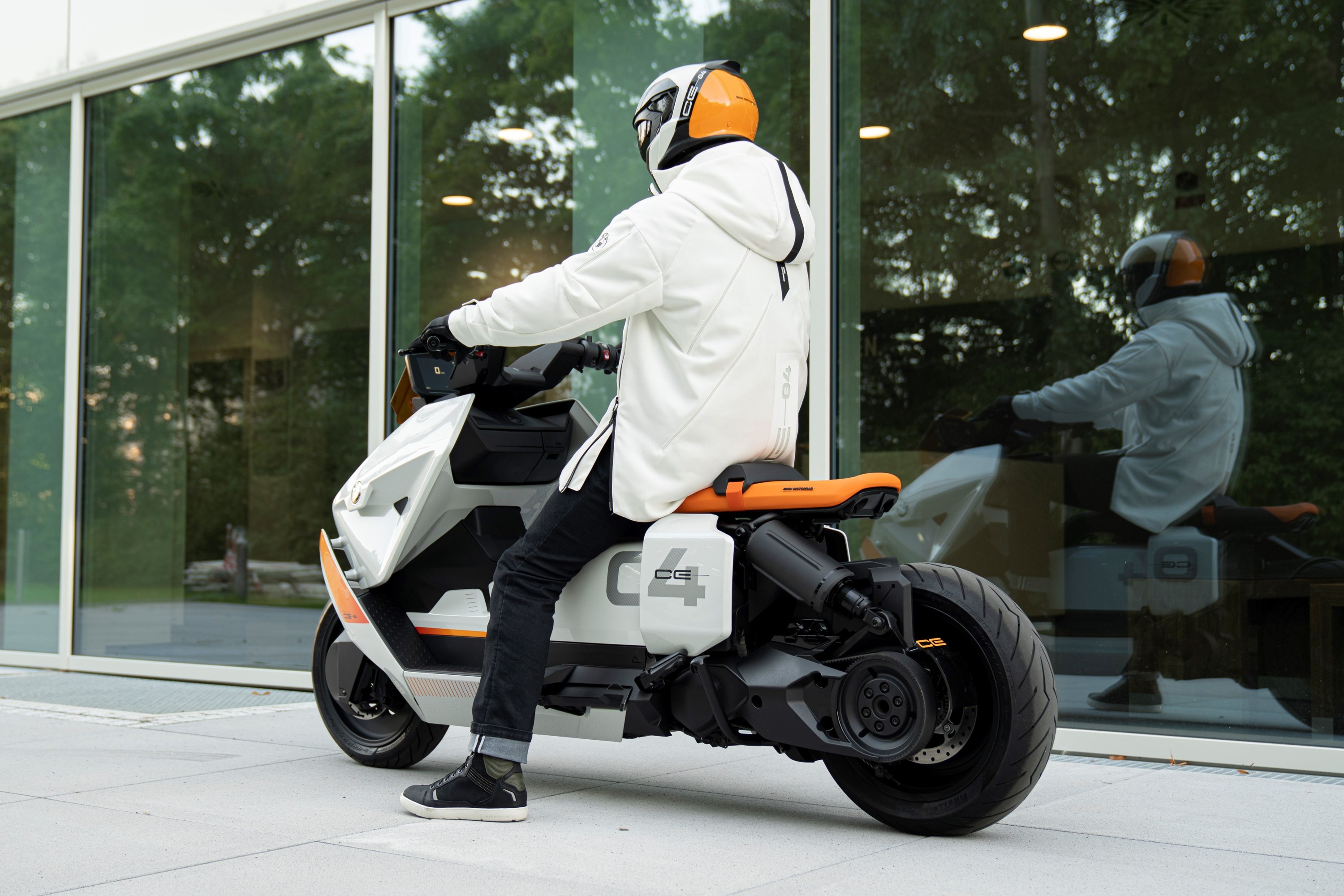 BMW ra mat xe may dien anh 3