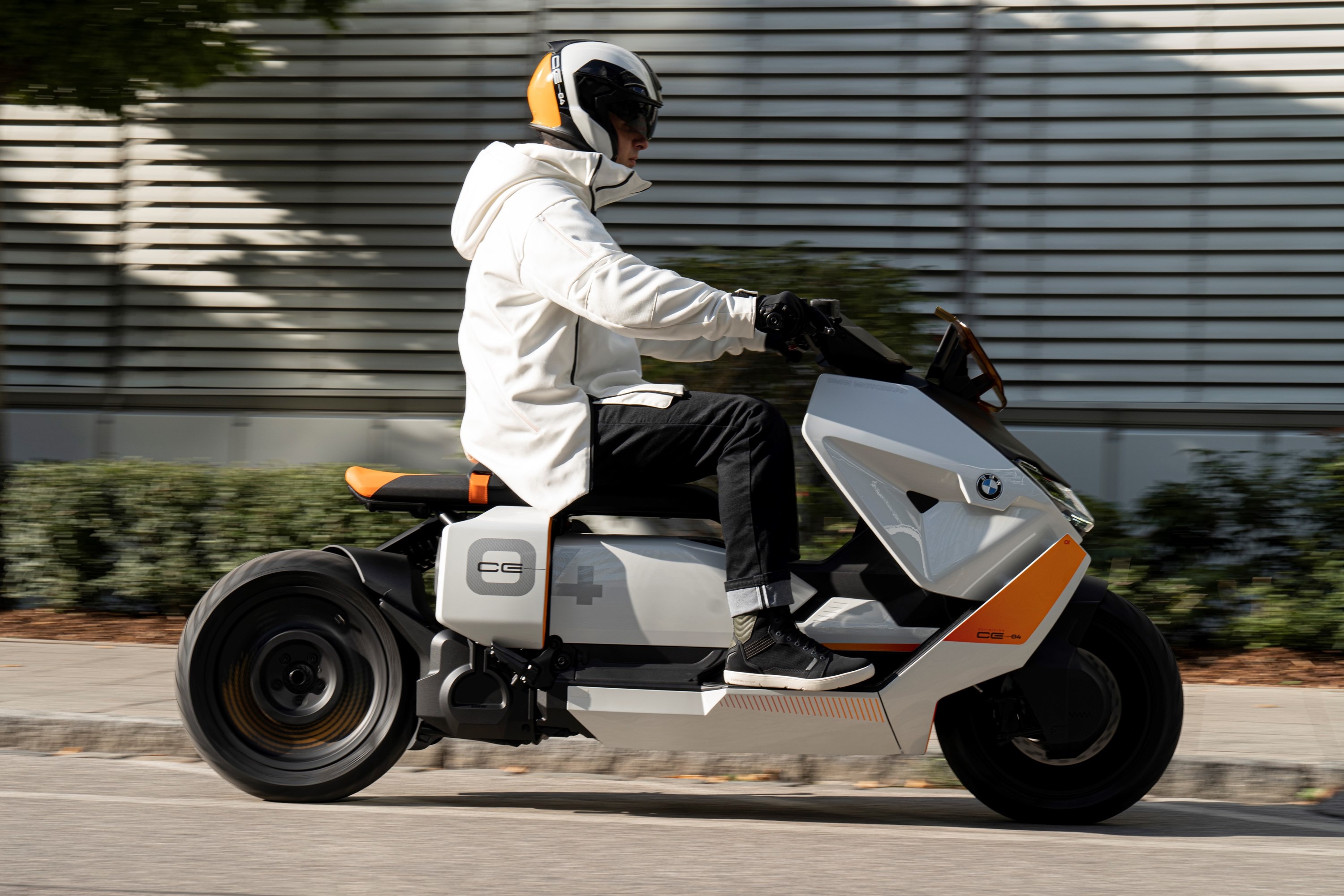 BMW ra mat xe may dien anh 8