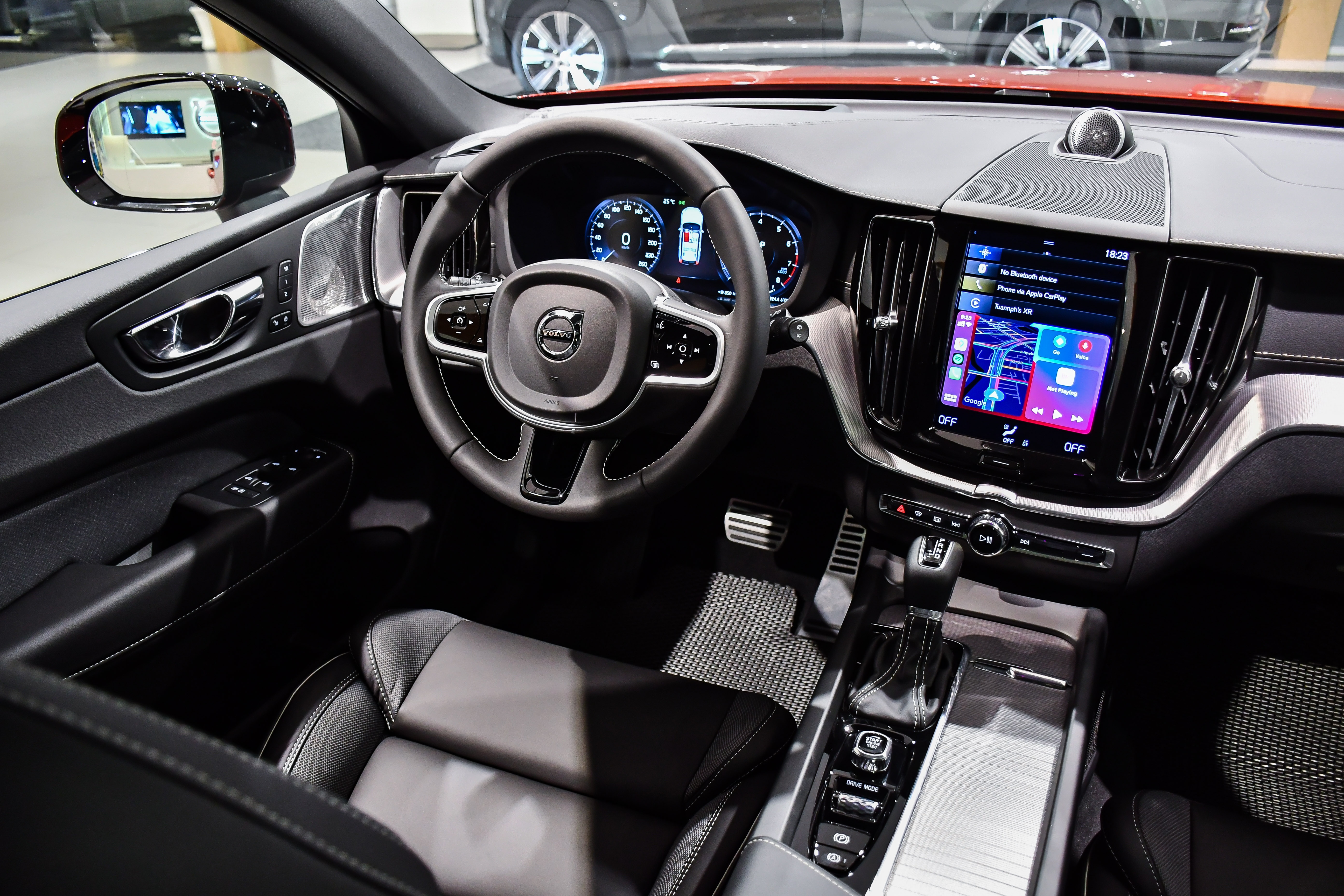 SUV hạng sang tầm 2 tỷ đồng ảnh 6 SUV hang sang tam 2 ty dong anh 6