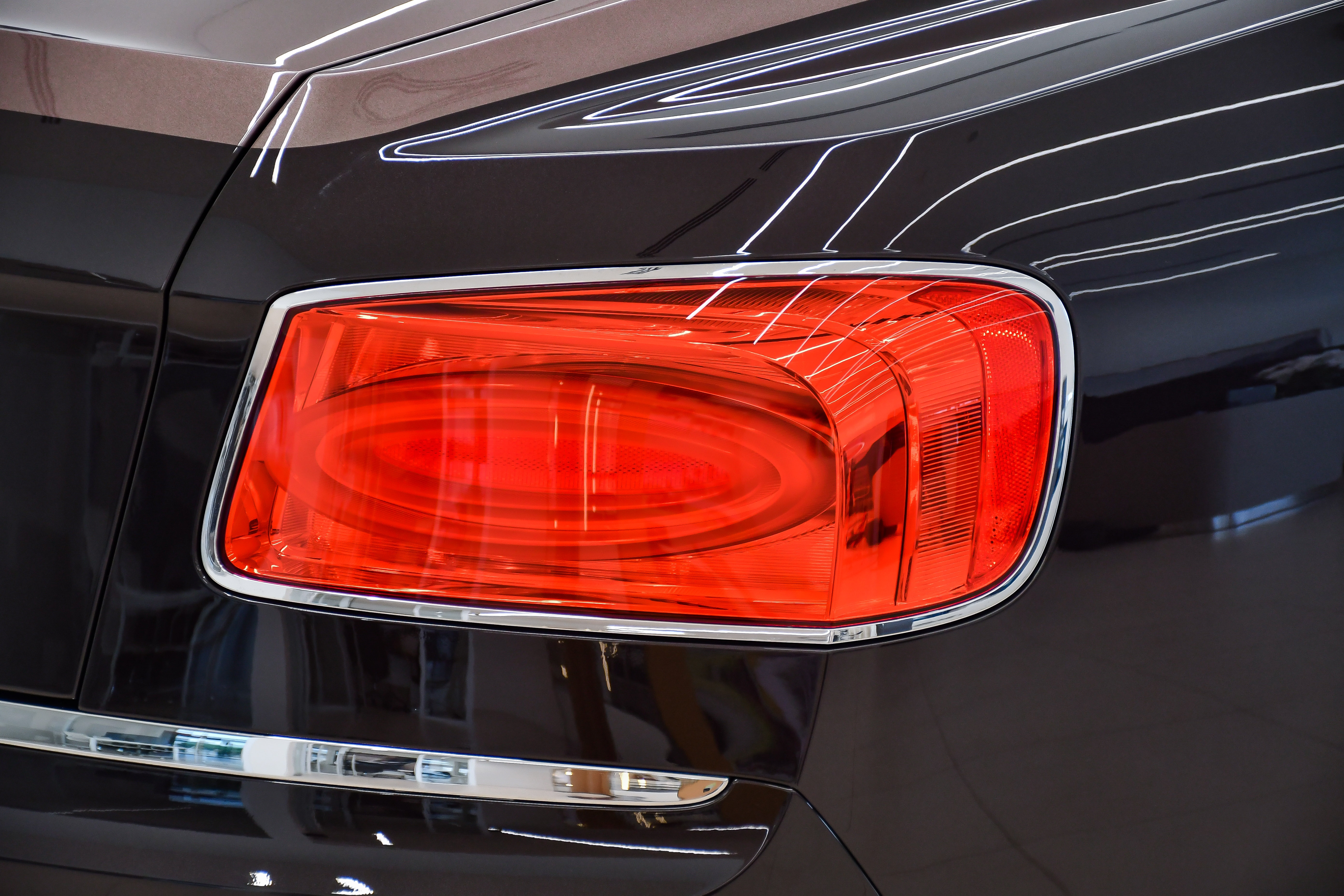 Bentley Flying Spur V8 S ảnh 8 Bentley Flying Spur V8 S anh 8