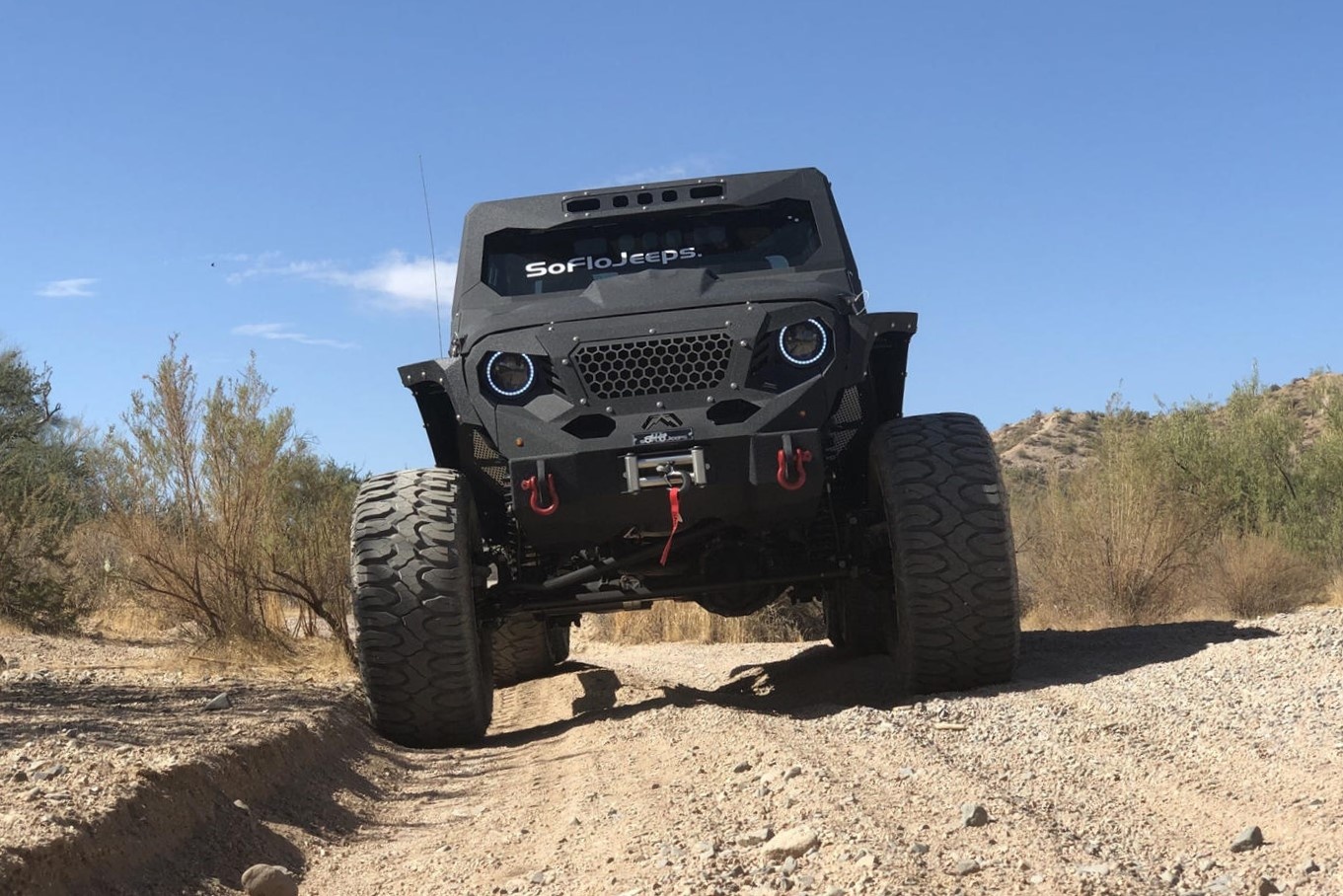 Jeep Gladiator 6x6 ảnh 6 Jeep Gladiator 6x6 anh 6