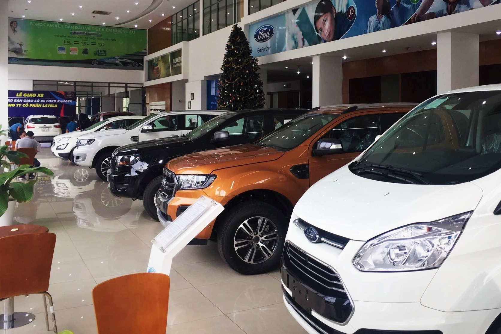 Khanh mua xe tranh thu dat coc anh 1