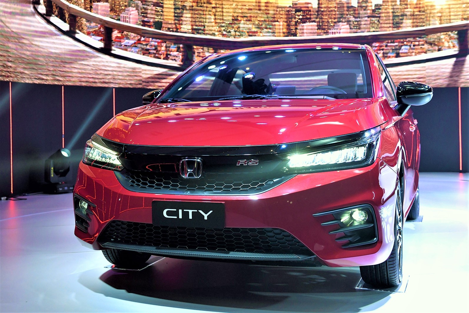 Sedan hạng B tầm 600 triệu ảnh 12 Sedan hang B tam 600 trieu anh 12