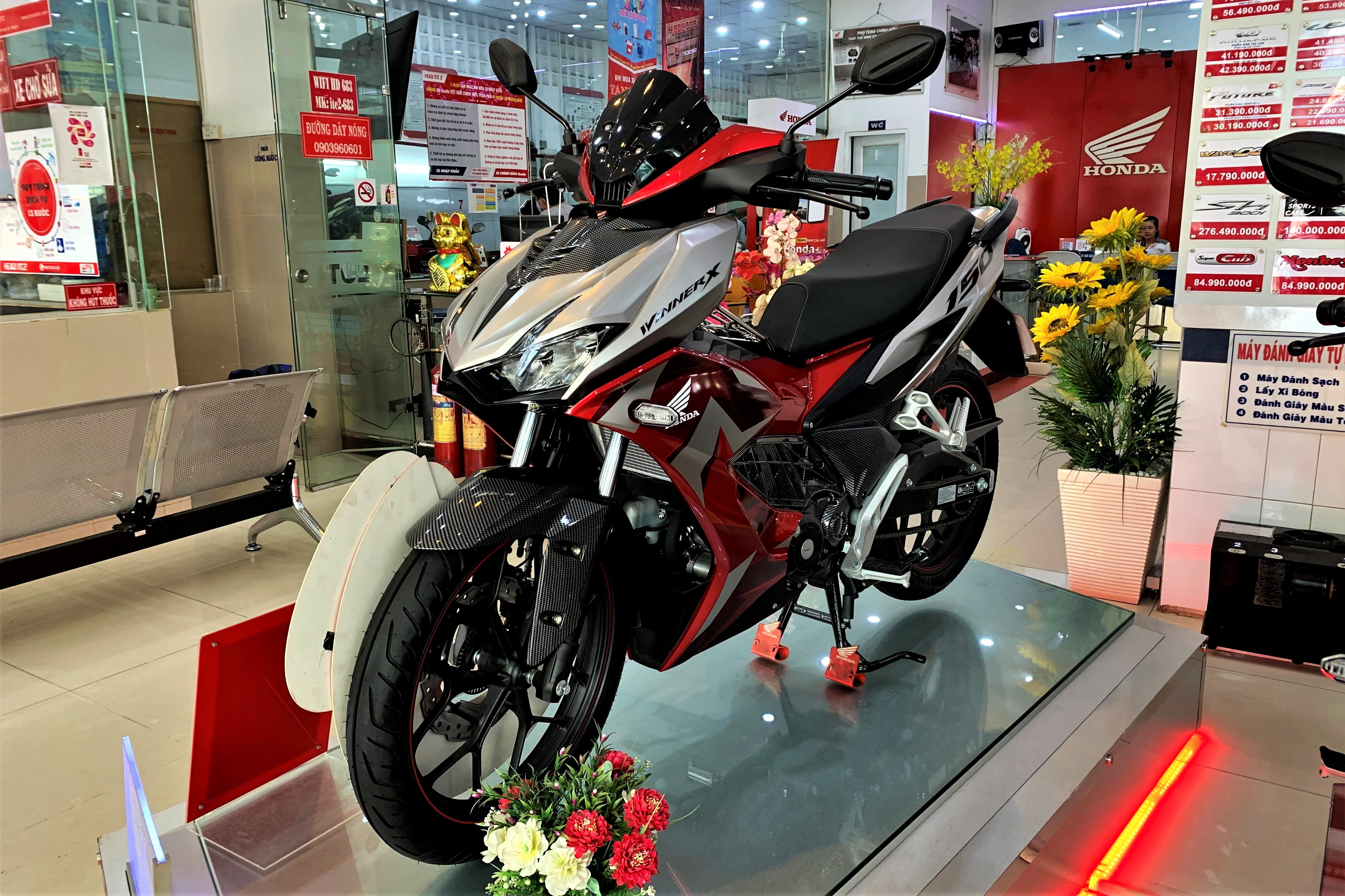 Nhieu mau xe may duoc giam gia dip cuoi nam hinh anh