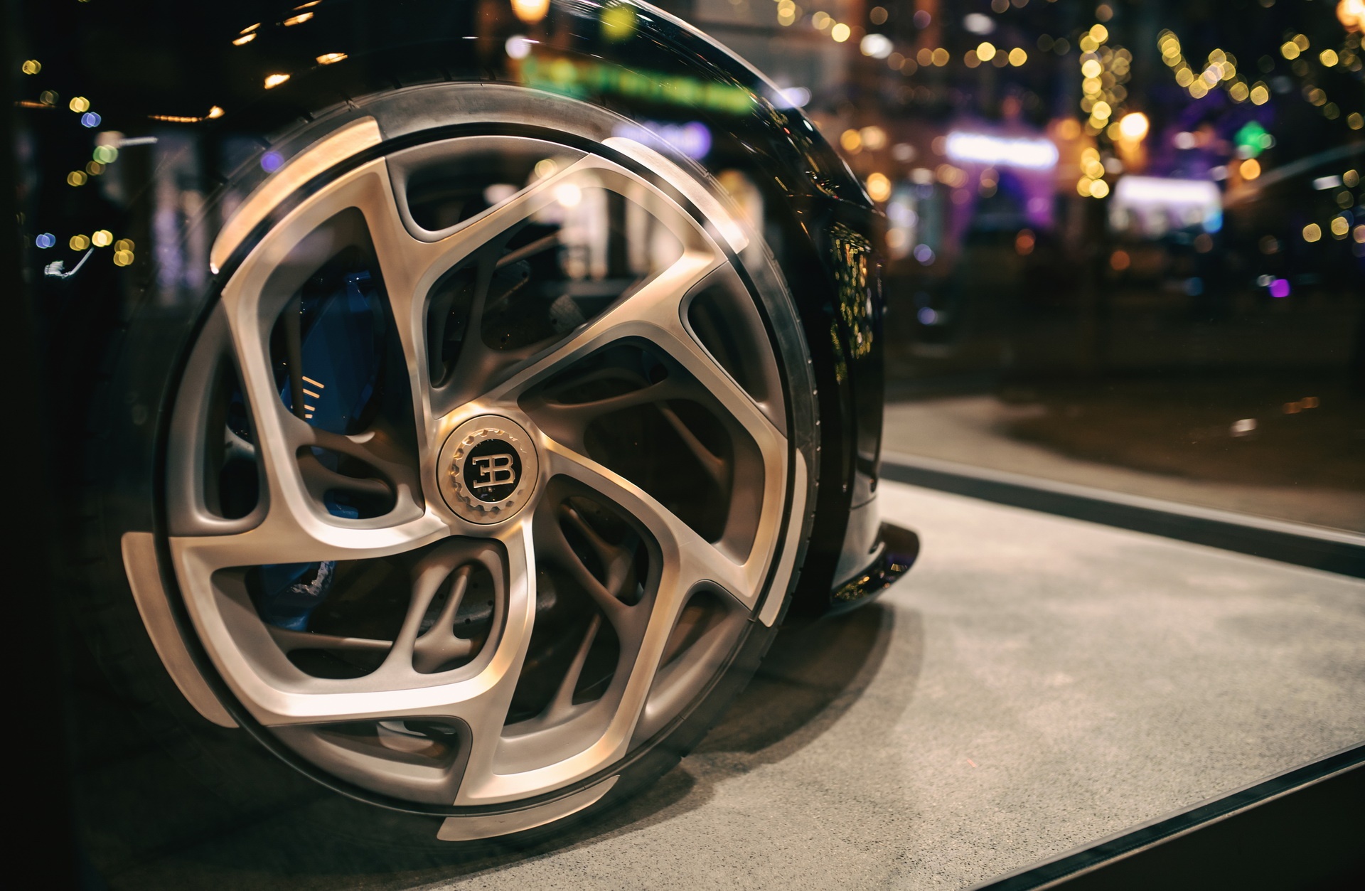 sieu xe dat nhat the gioi anh 4