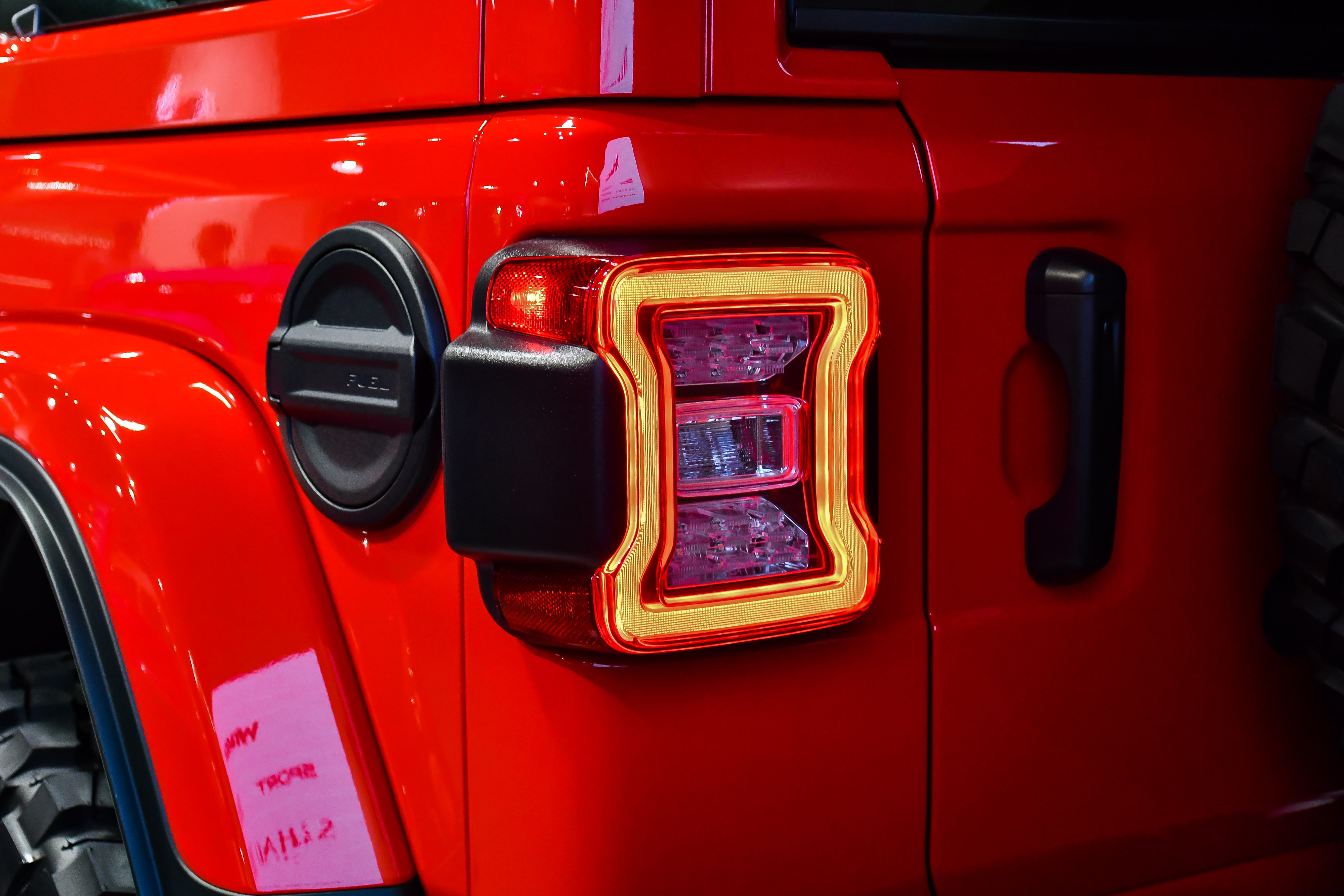 Jeep Wrangler Rubicon ảnh 8 Jeep Wrangler Rubicon anh 8