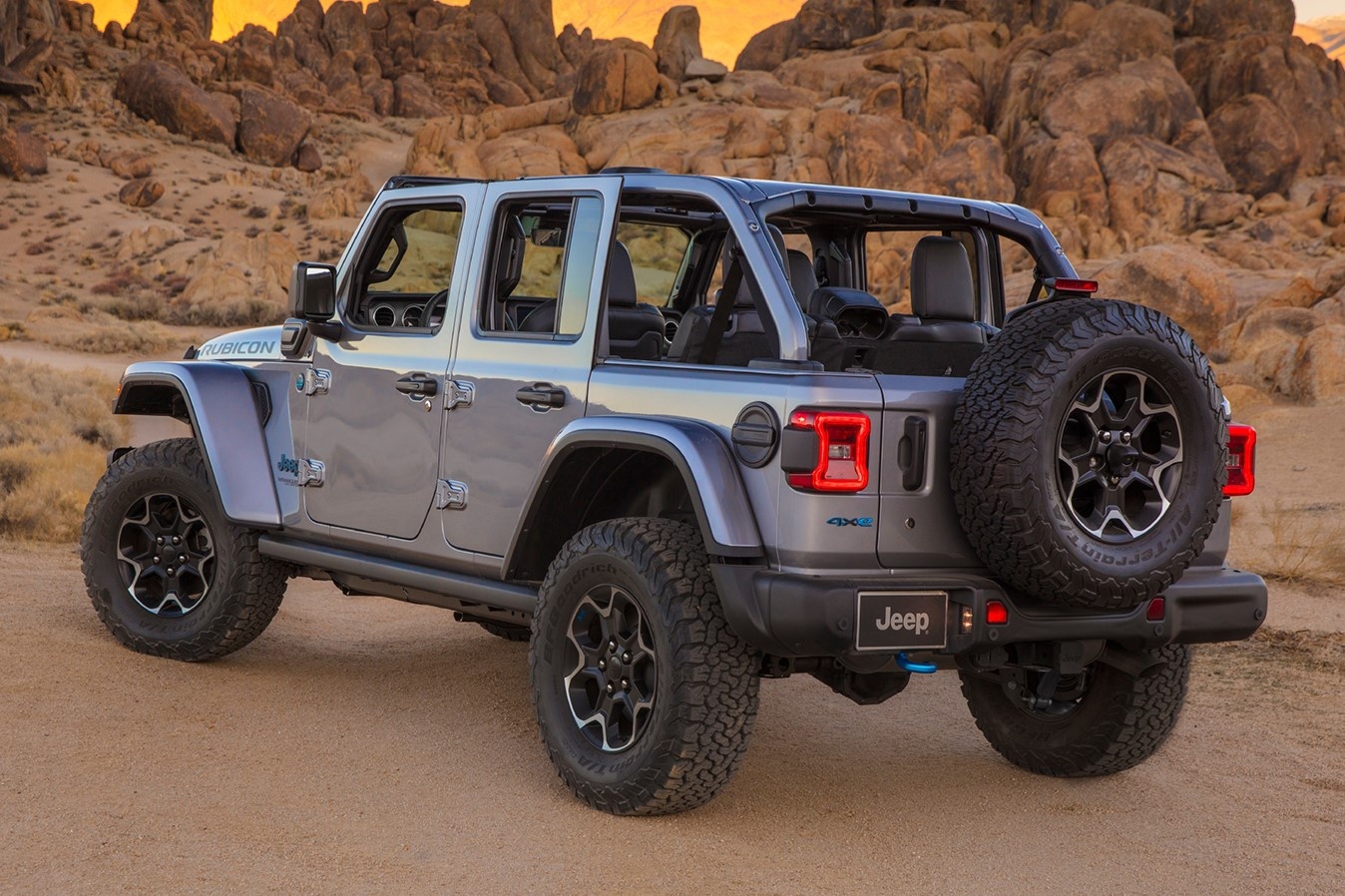 Jeep Wrangler hybrid ảnh 2 Jeep Wrangler hybrid anh 2